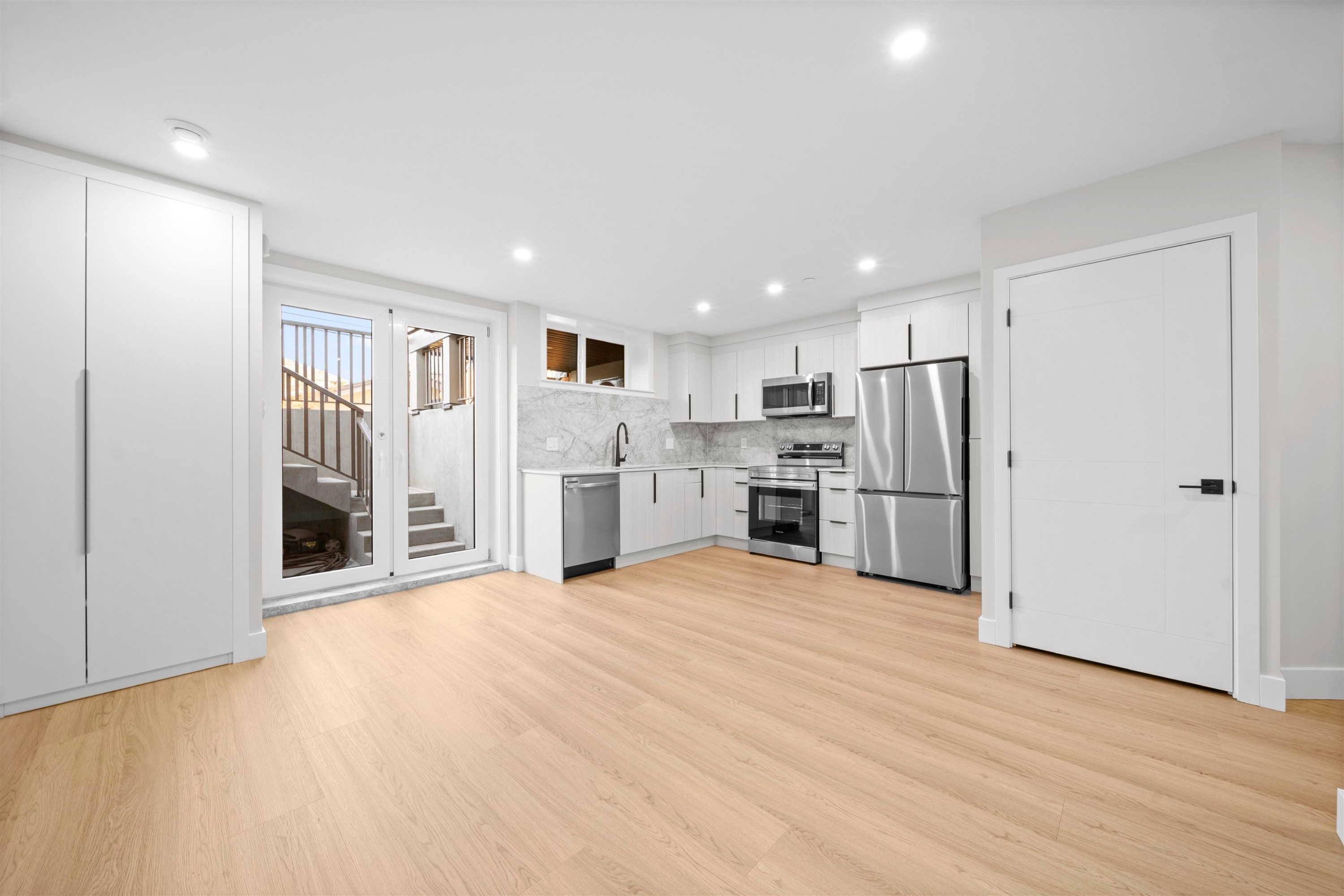 2455 10Th Avenue W, Vancouver, BC