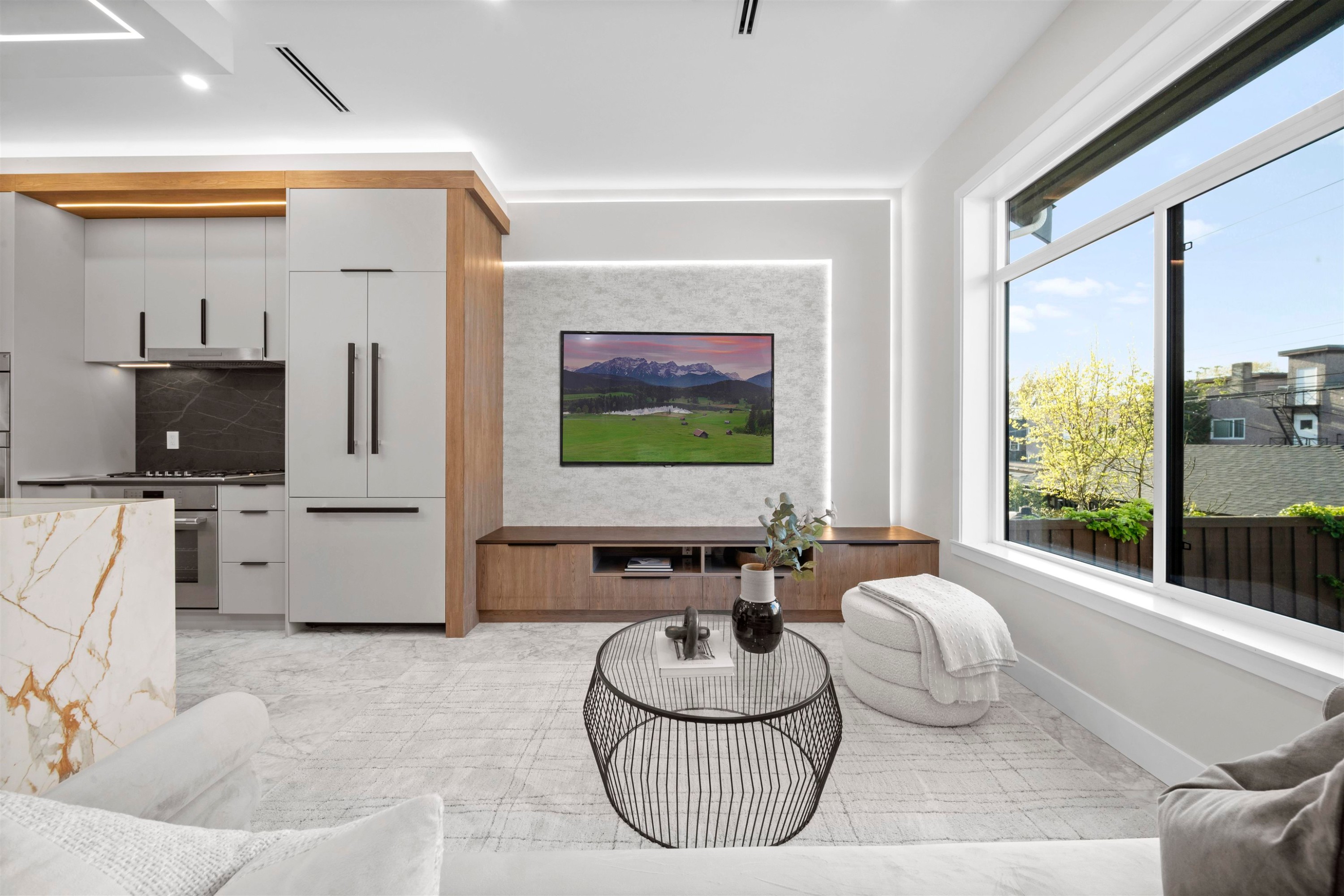 2455 10Th Avenue W, Vancouver, BC