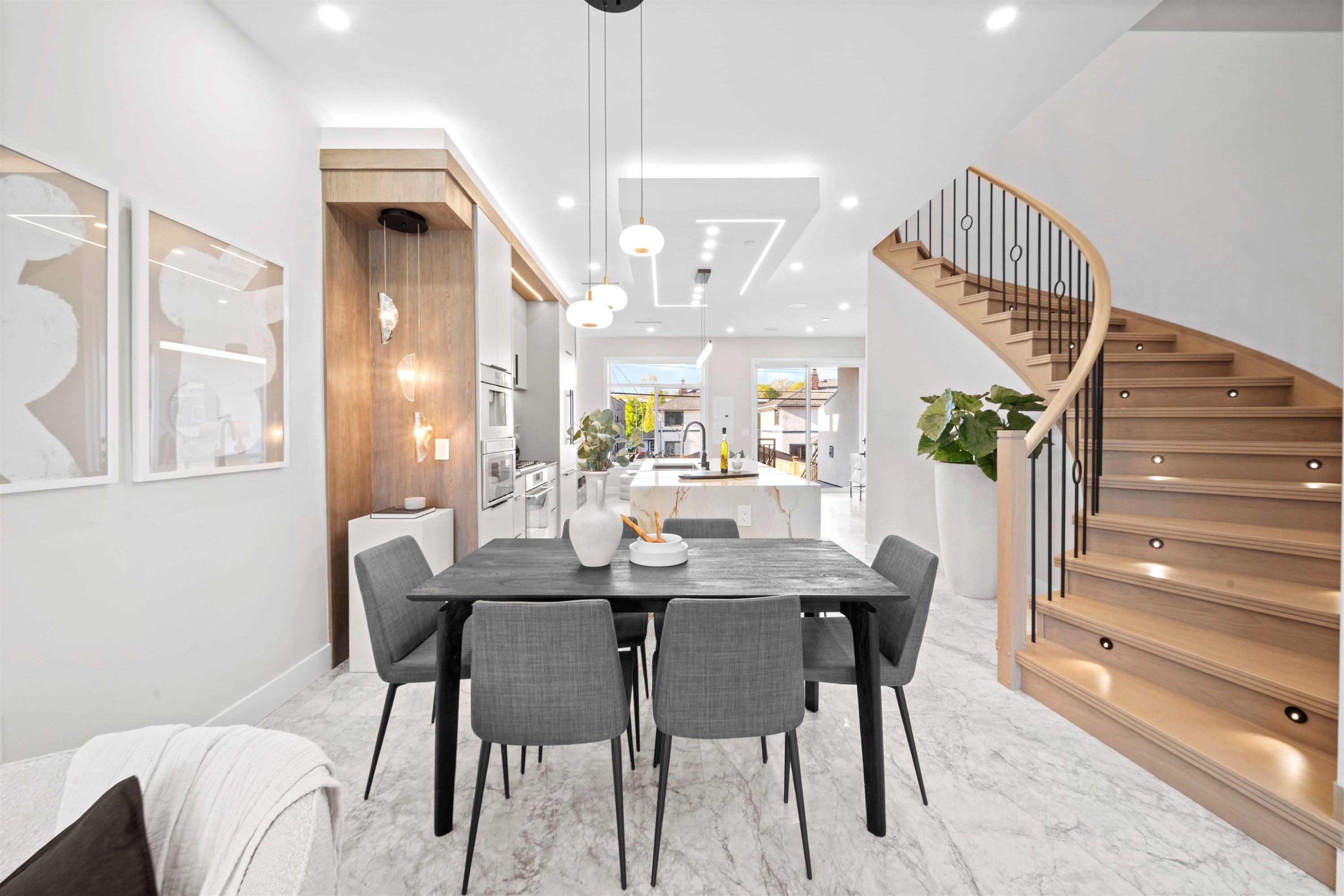 2455 10Th Avenue W, Vancouver, BC