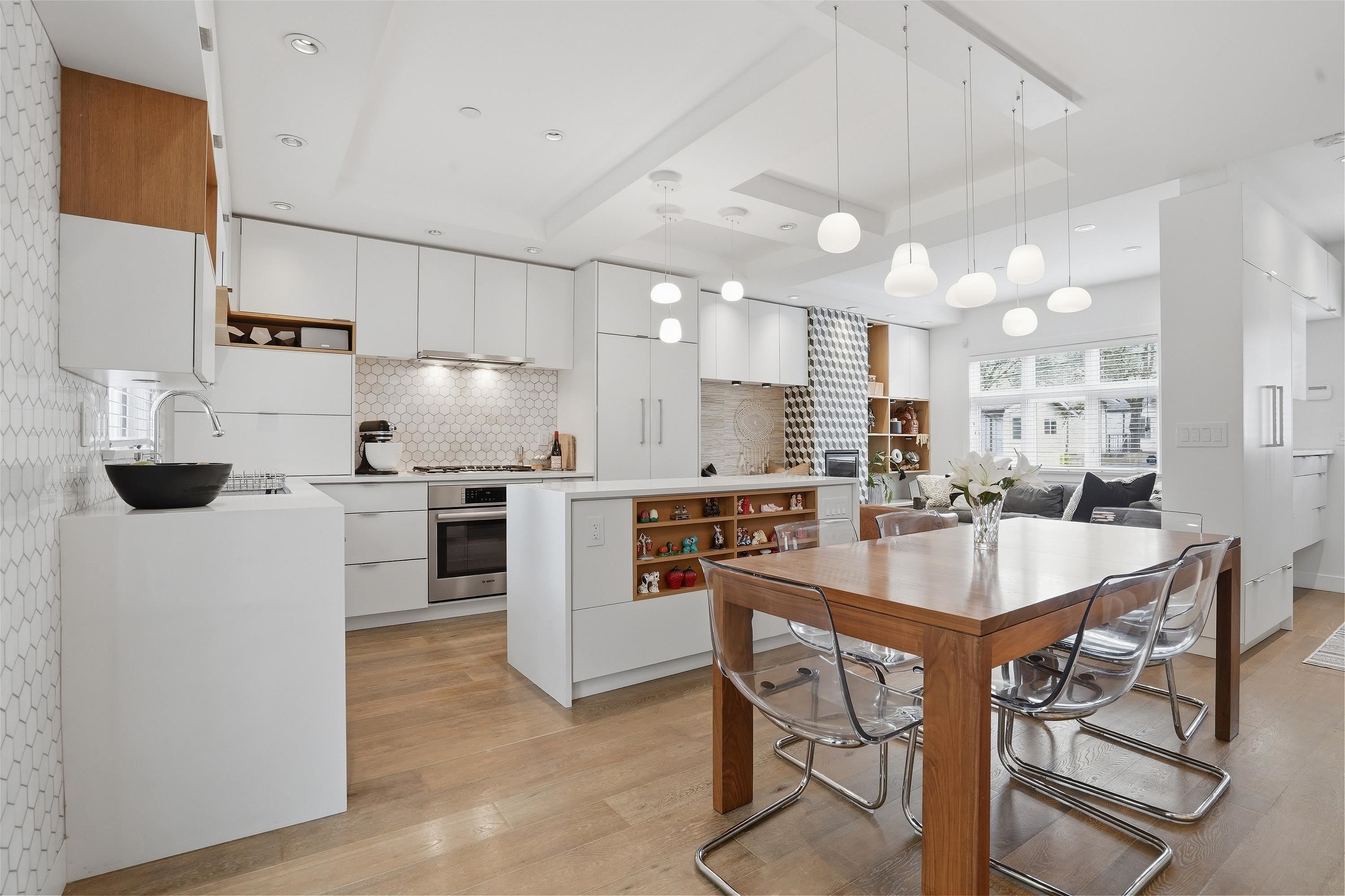 73 27Th Avenue E, Vancouver, BC