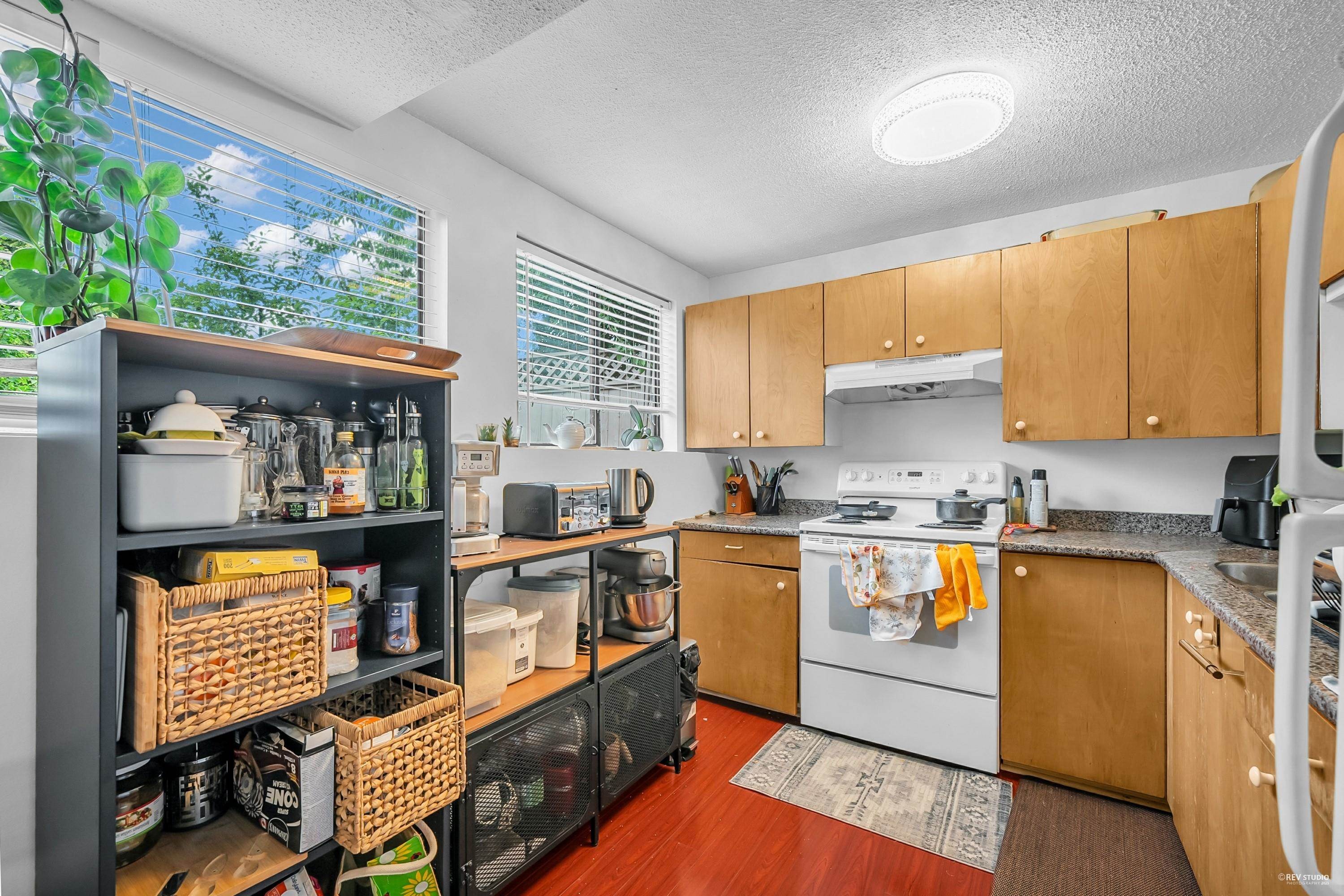 1112 Hansard Crescent, Coquitlam, BC