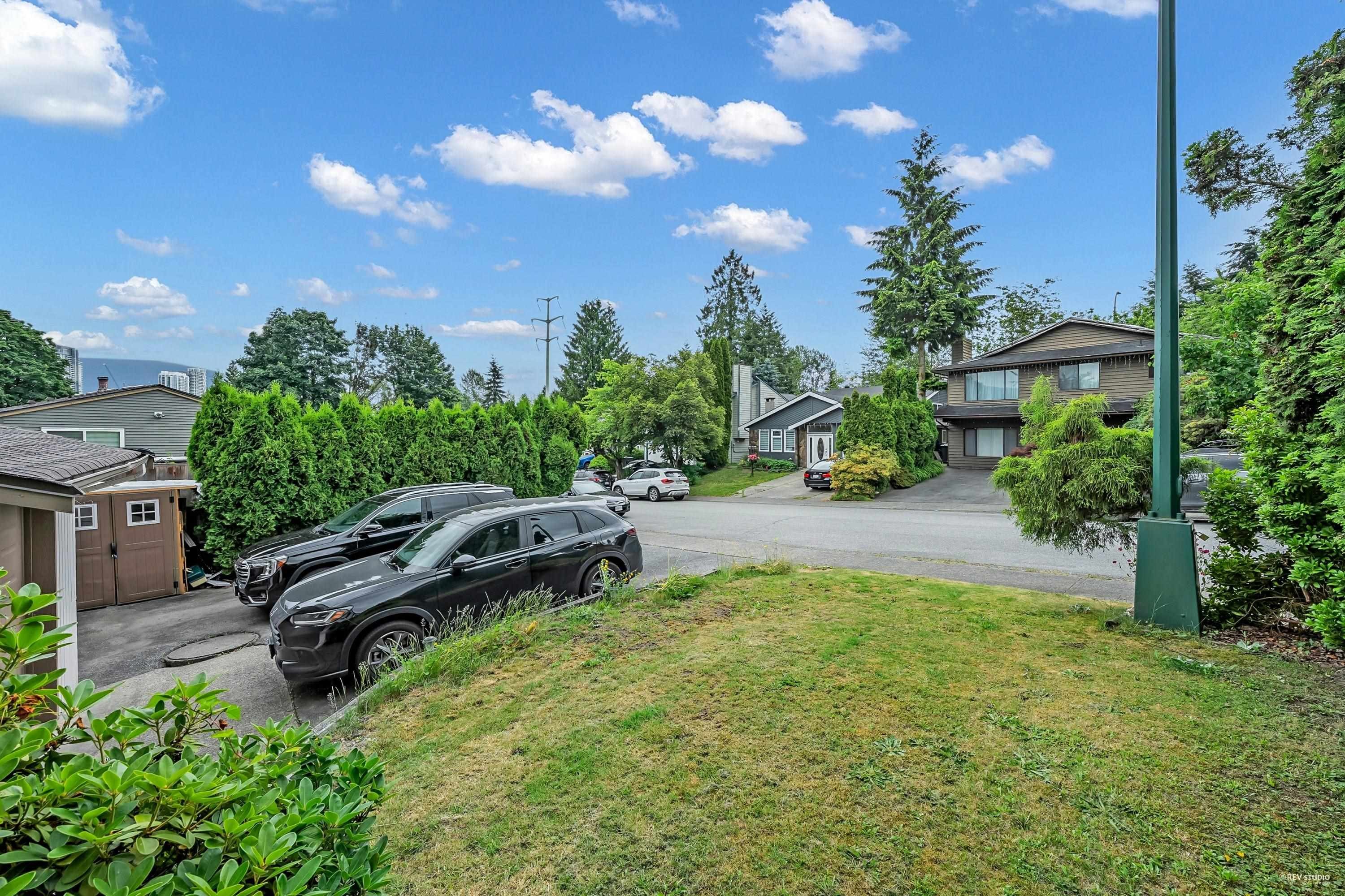 1112 Hansard Crescent, Coquitlam, BC