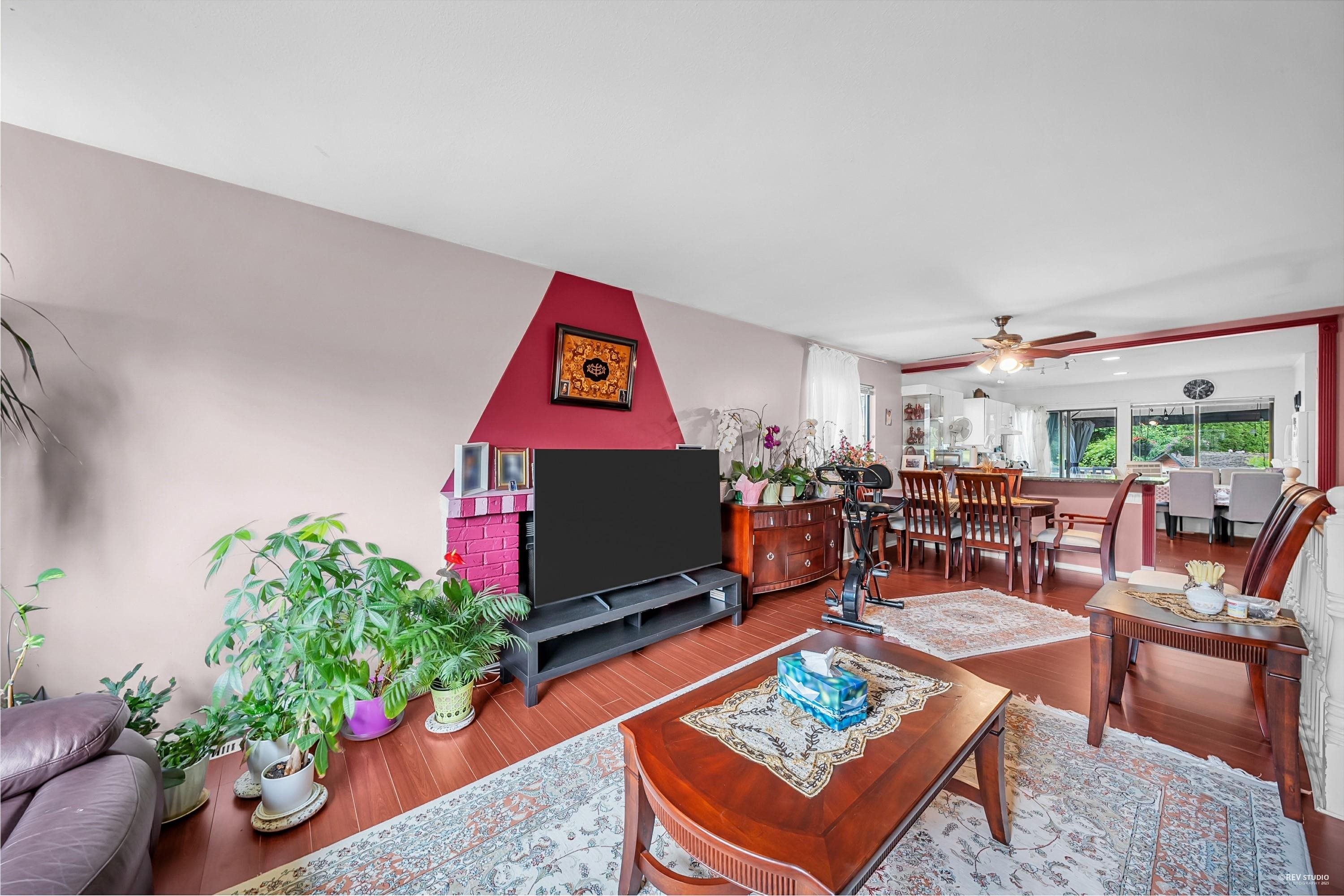 1112 Hansard Crescent, Coquitlam, BC