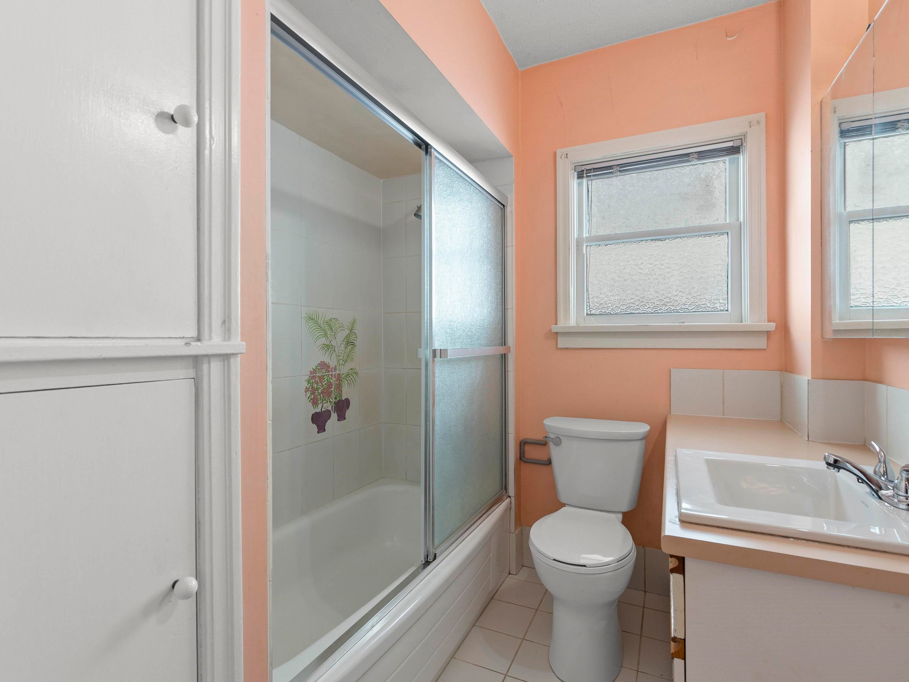 3910 10Th Avenue W, Vancouver, BC