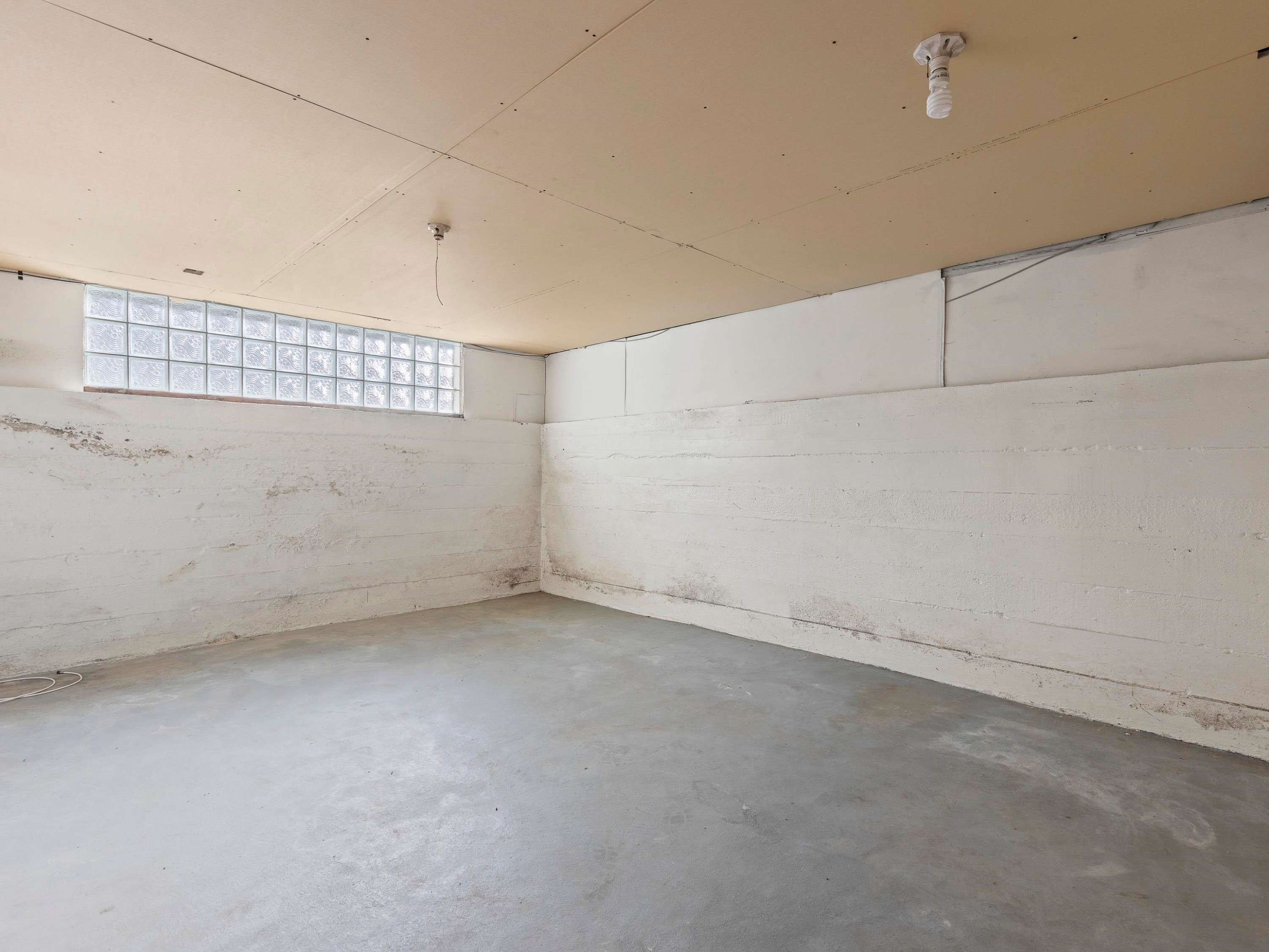 3910 10Th Avenue W, Vancouver, BC