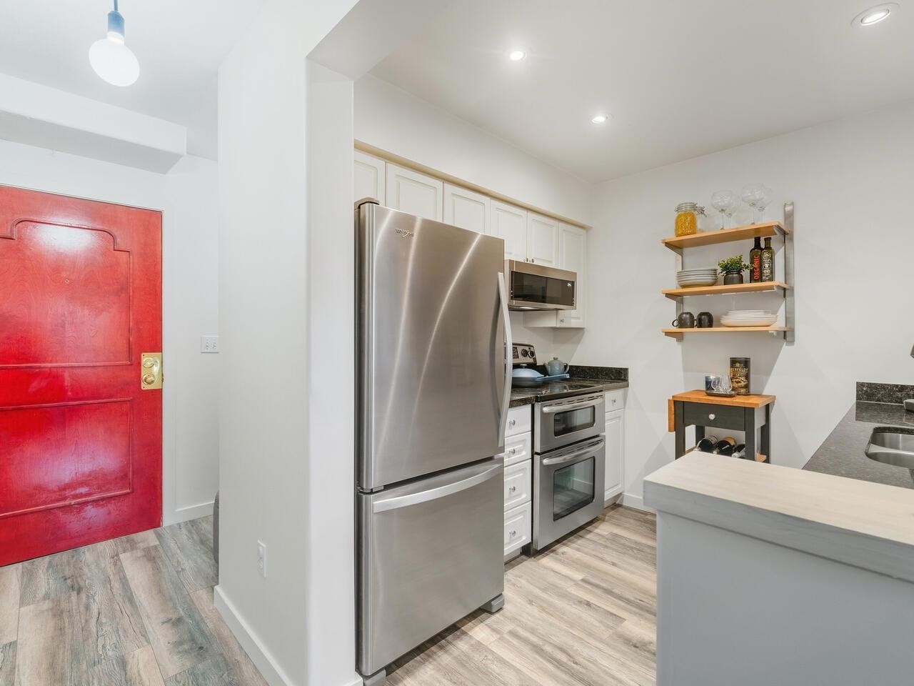 305-1915 Georgia Street E, Vancouver, BC