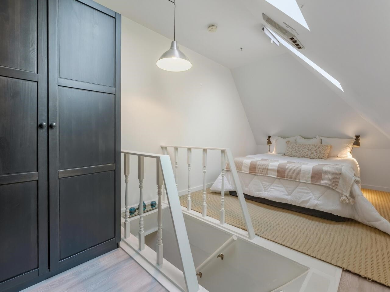 305-1915 Georgia Street E, Vancouver, BC