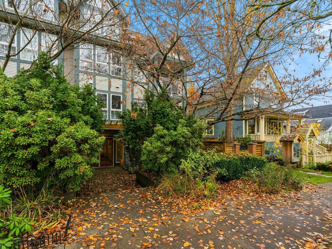 305-1915 Georgia Street E, Vancouver, BC