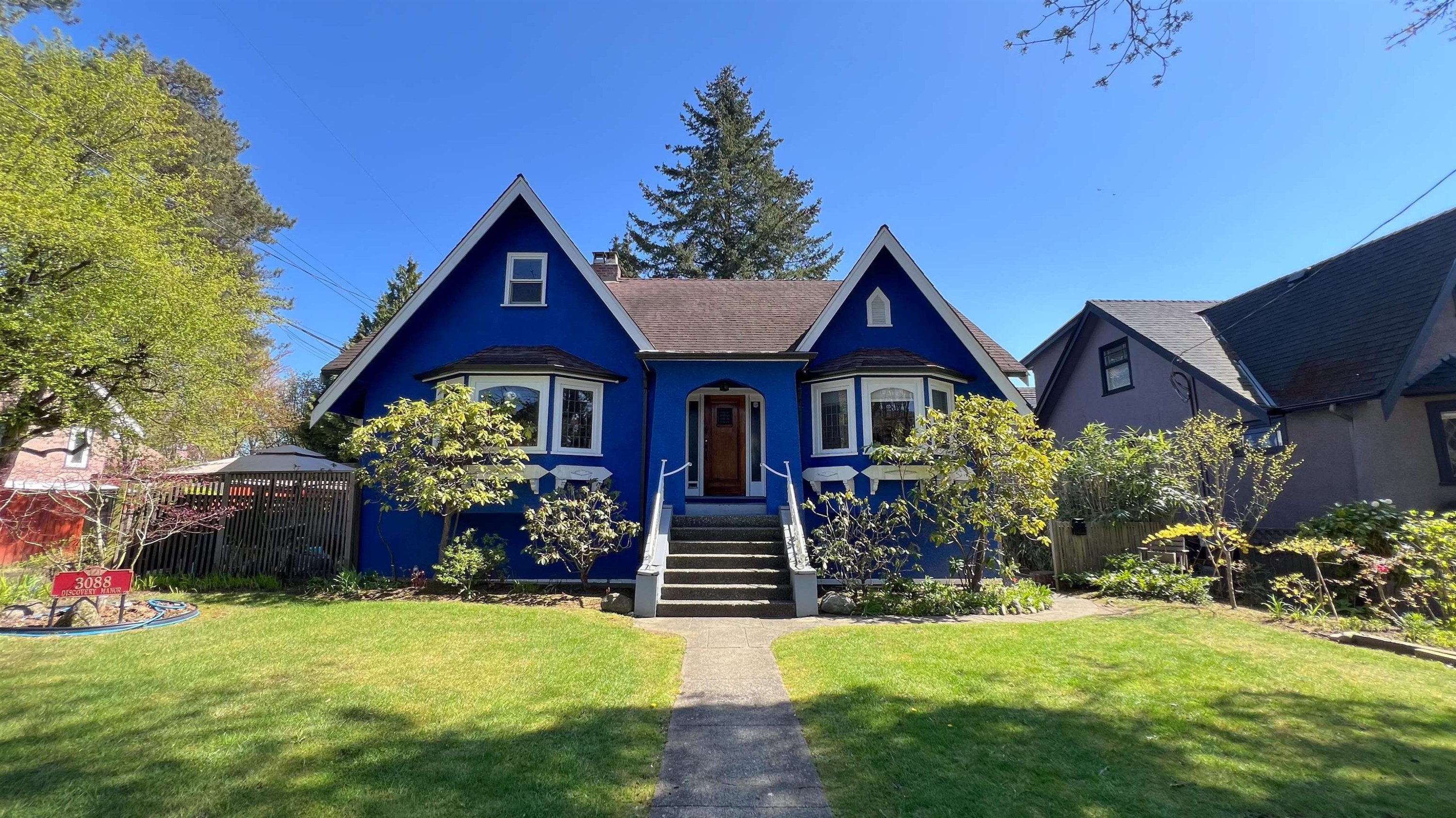 3088 Discovery Street, Vancouver, BC
