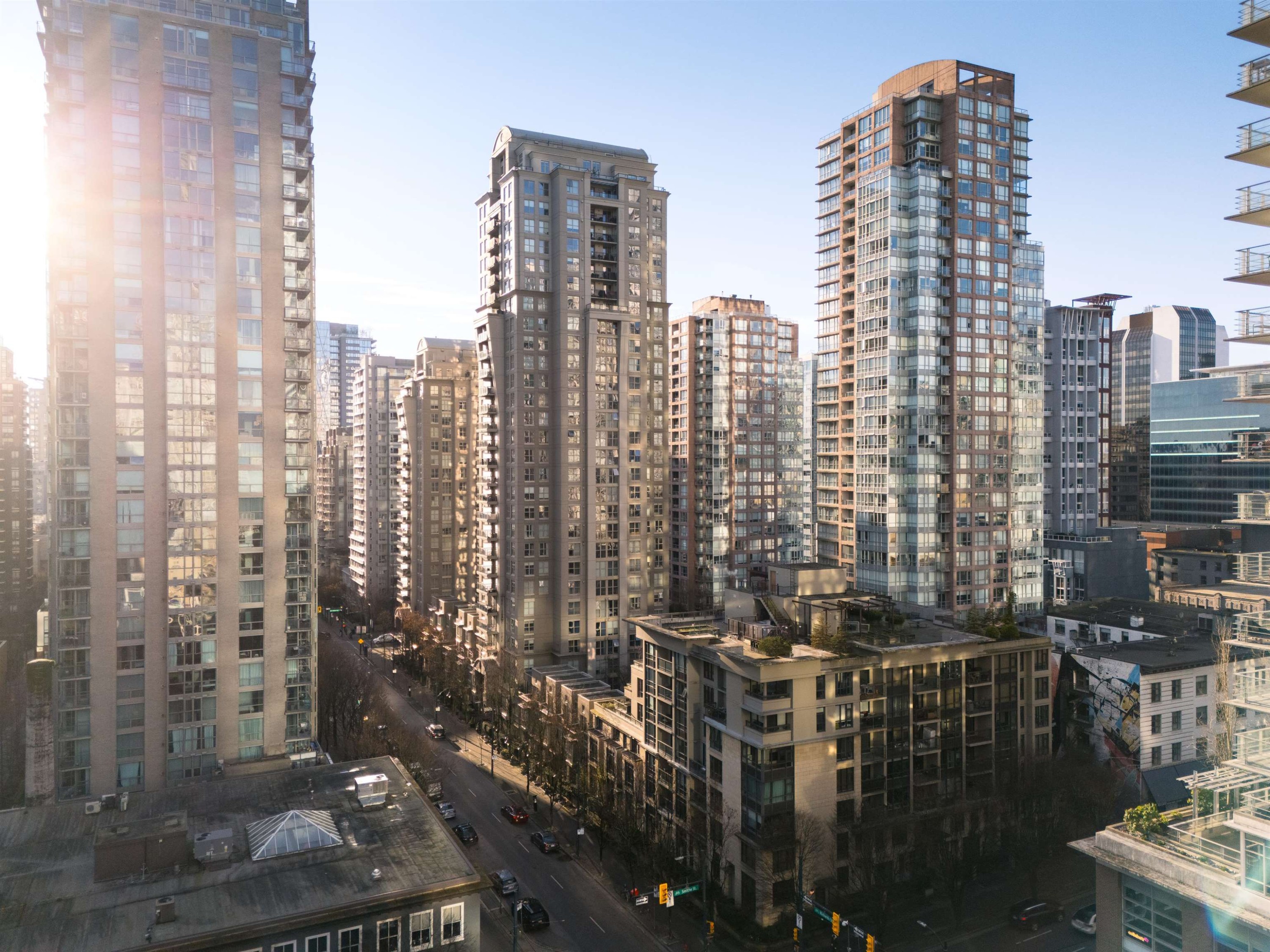 1203-969 Richards Street, Vancouver, BC