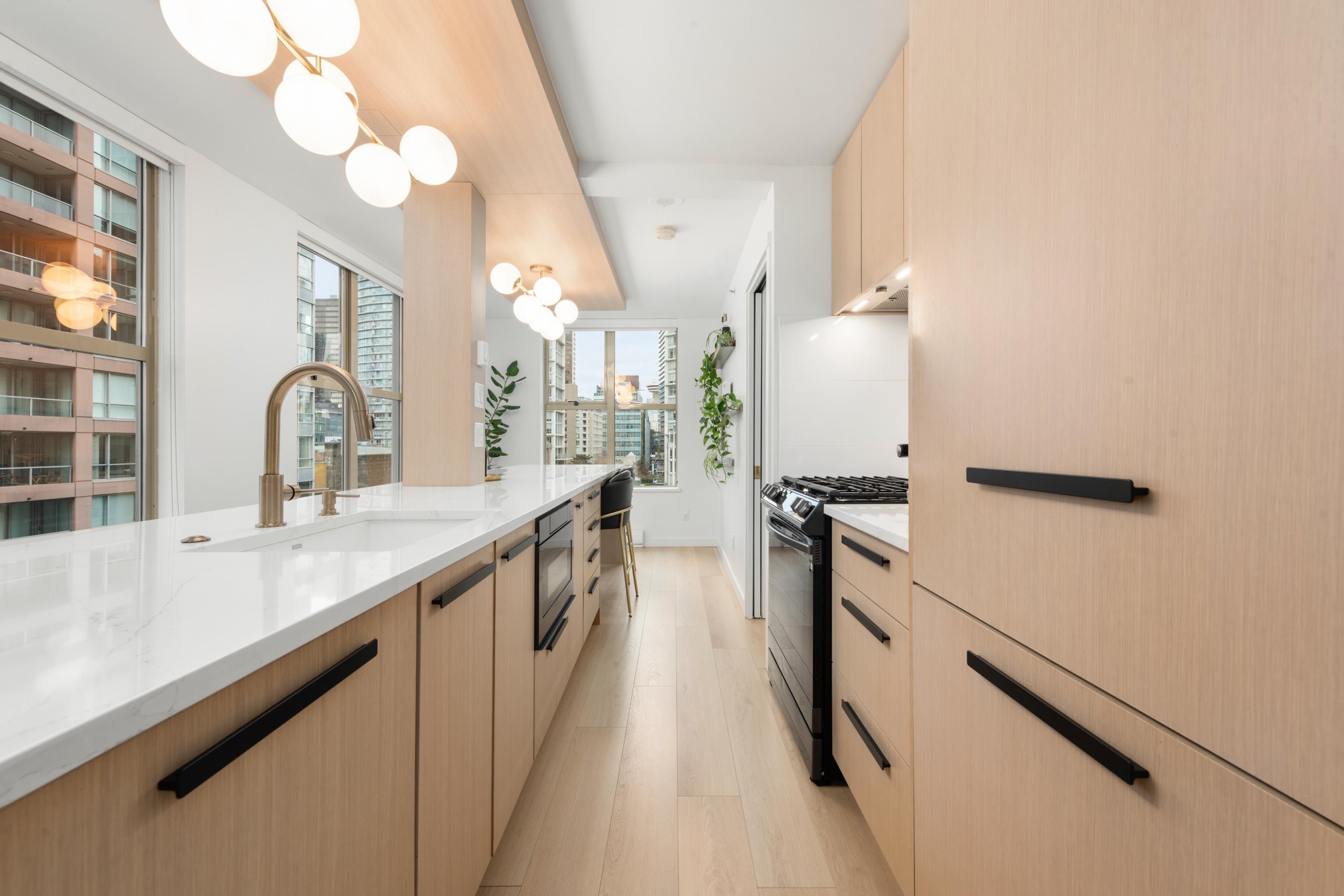 1203-969 Richards Street, Vancouver, BC