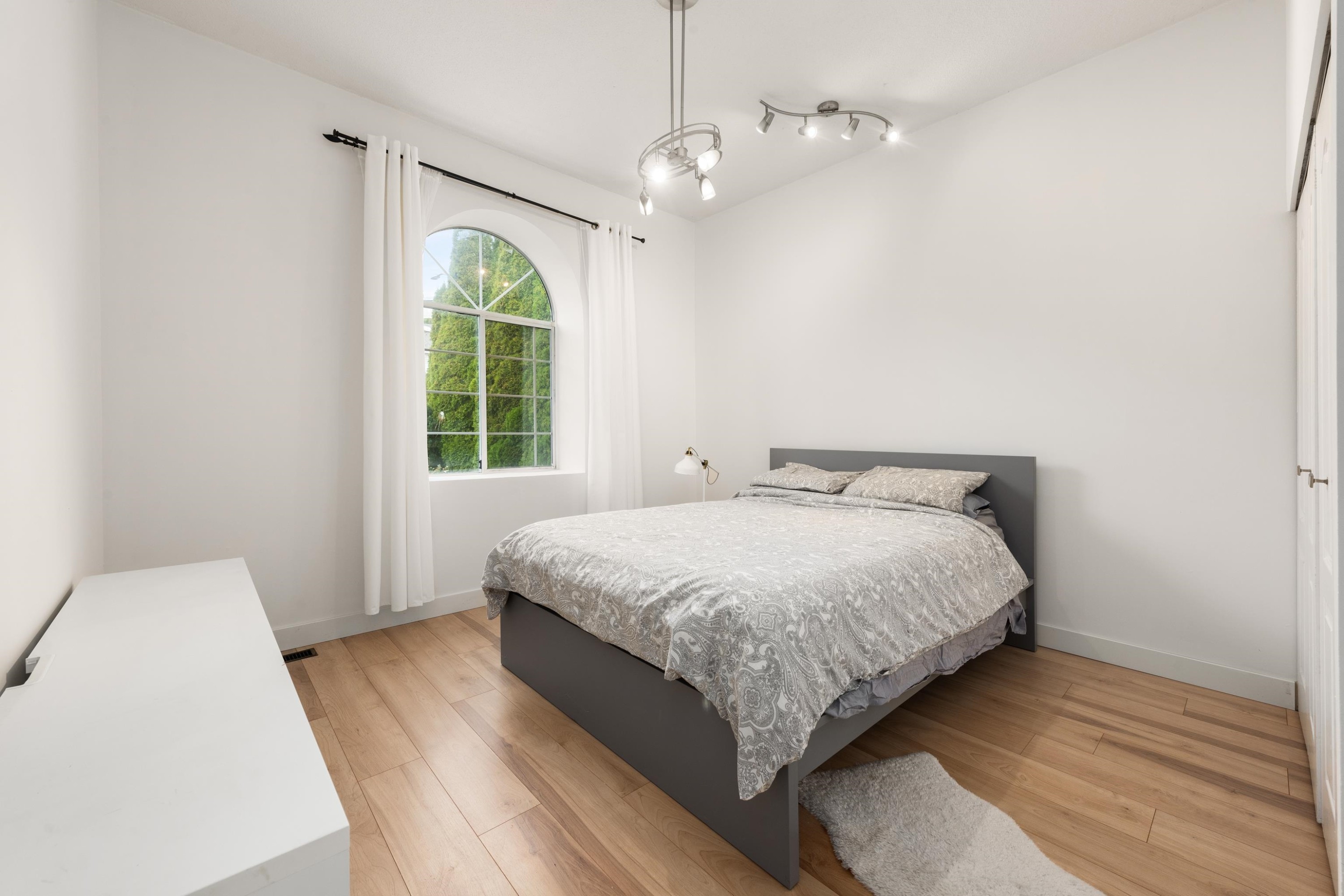 1128 Fraserview Street, Port Coquitlam, BC