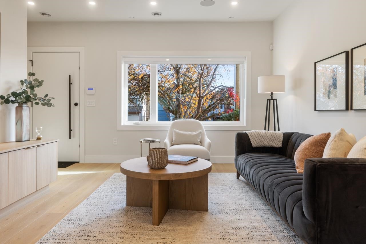 1937 Templeton Drive, Vancouver, BC