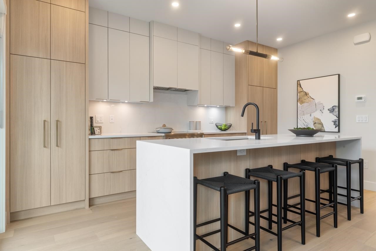1937 Templeton Drive, Vancouver, BC
