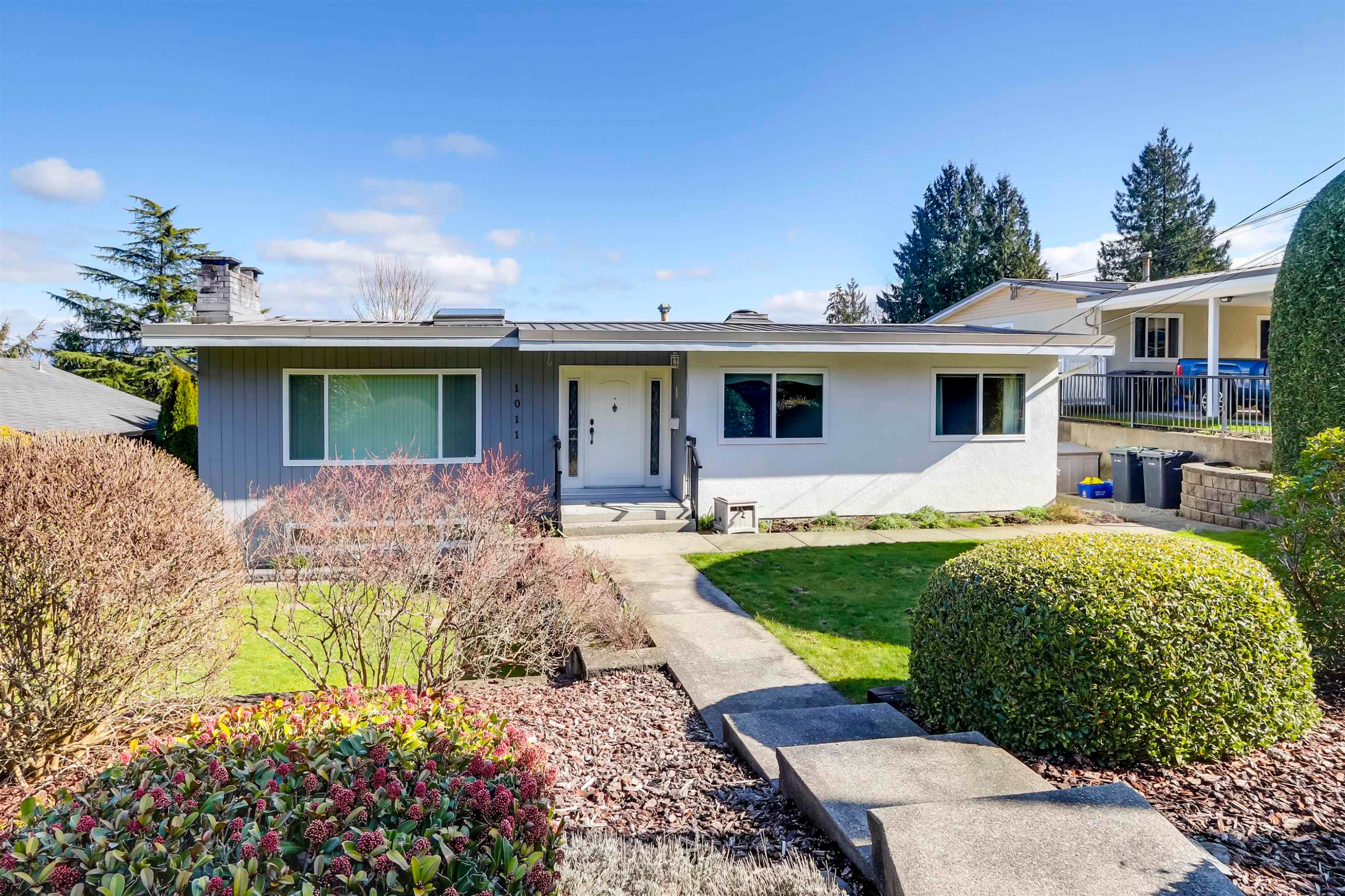 1011 Palmdale Street, Coquitlam, BC