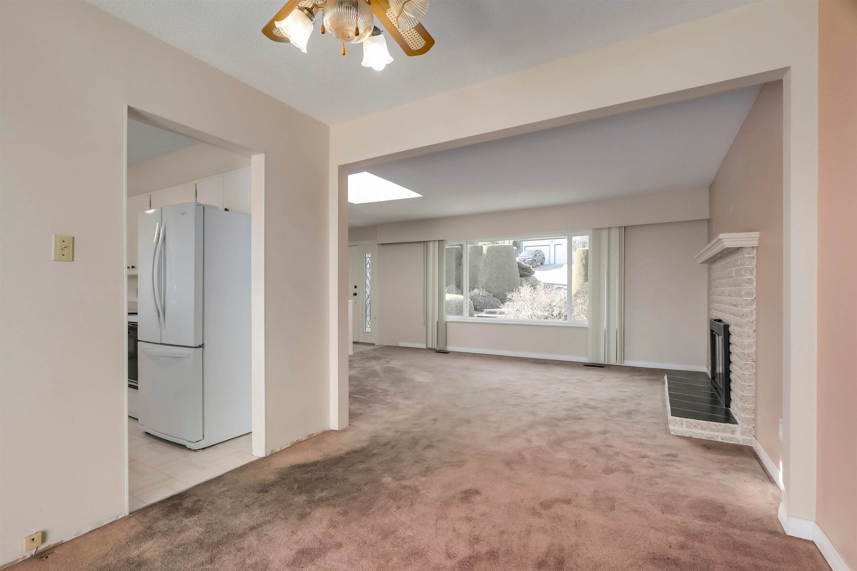1011 Palmdale Street, Coquitlam, BC