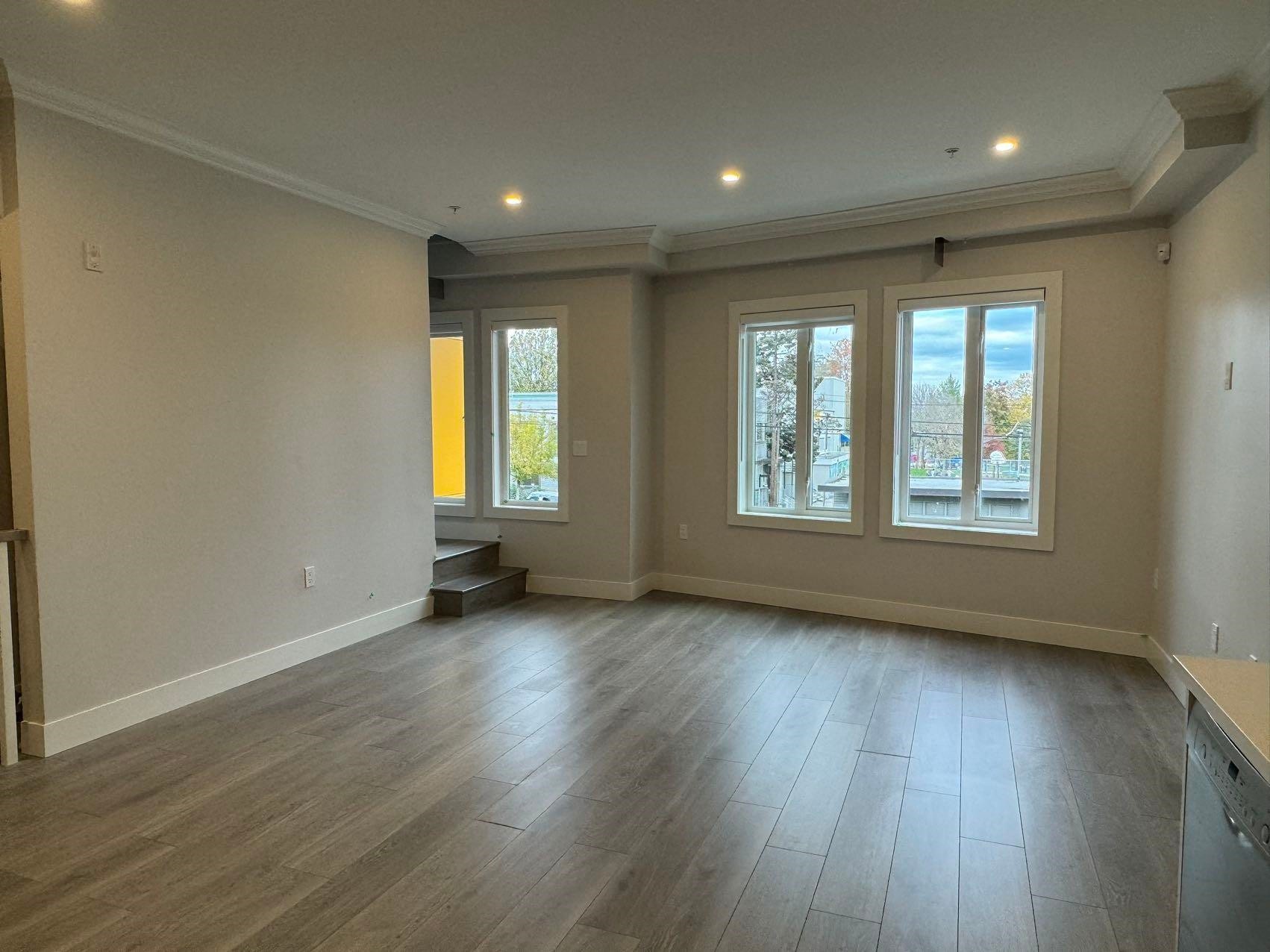 7555 Oak Street, Vancouver, BC