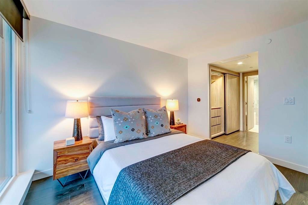 208 1St Avenue W, Vancouver, BC