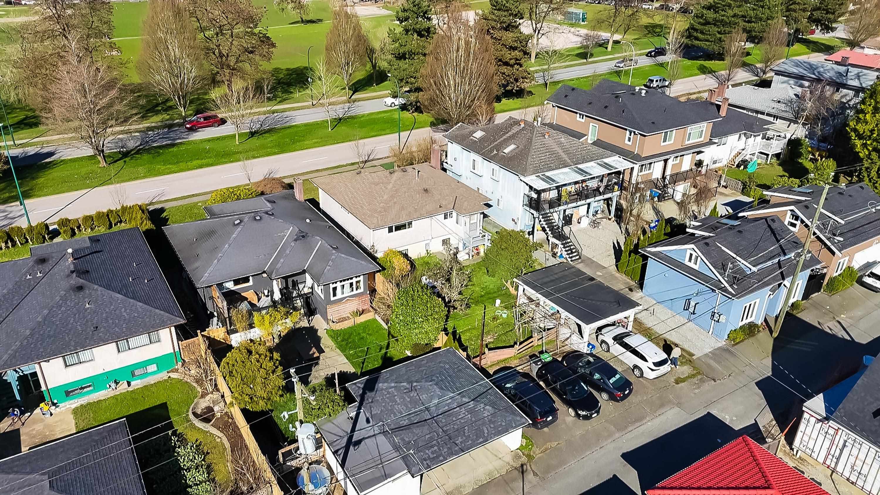 2630 1St Avenue E, Vancouver, BC
