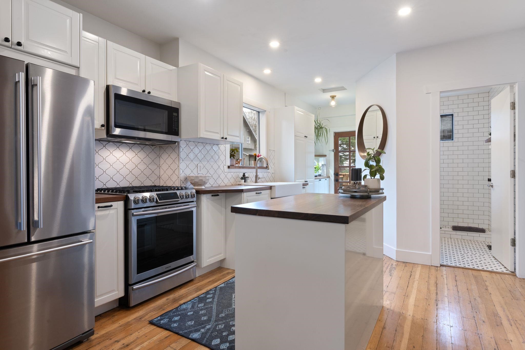 2156 Pender Street E, Vancouver, BC