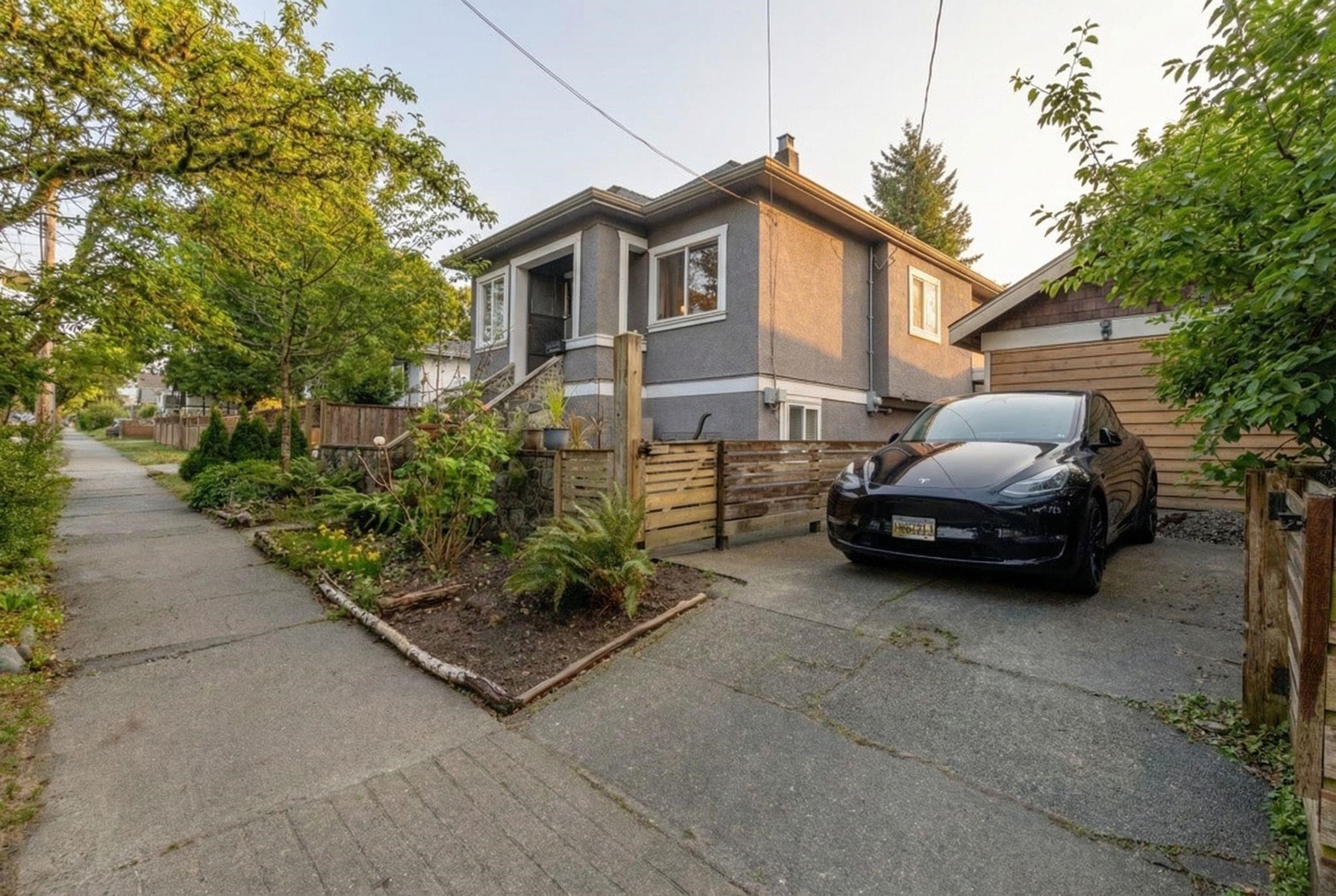 2156 Pender Street E, Vancouver, BC