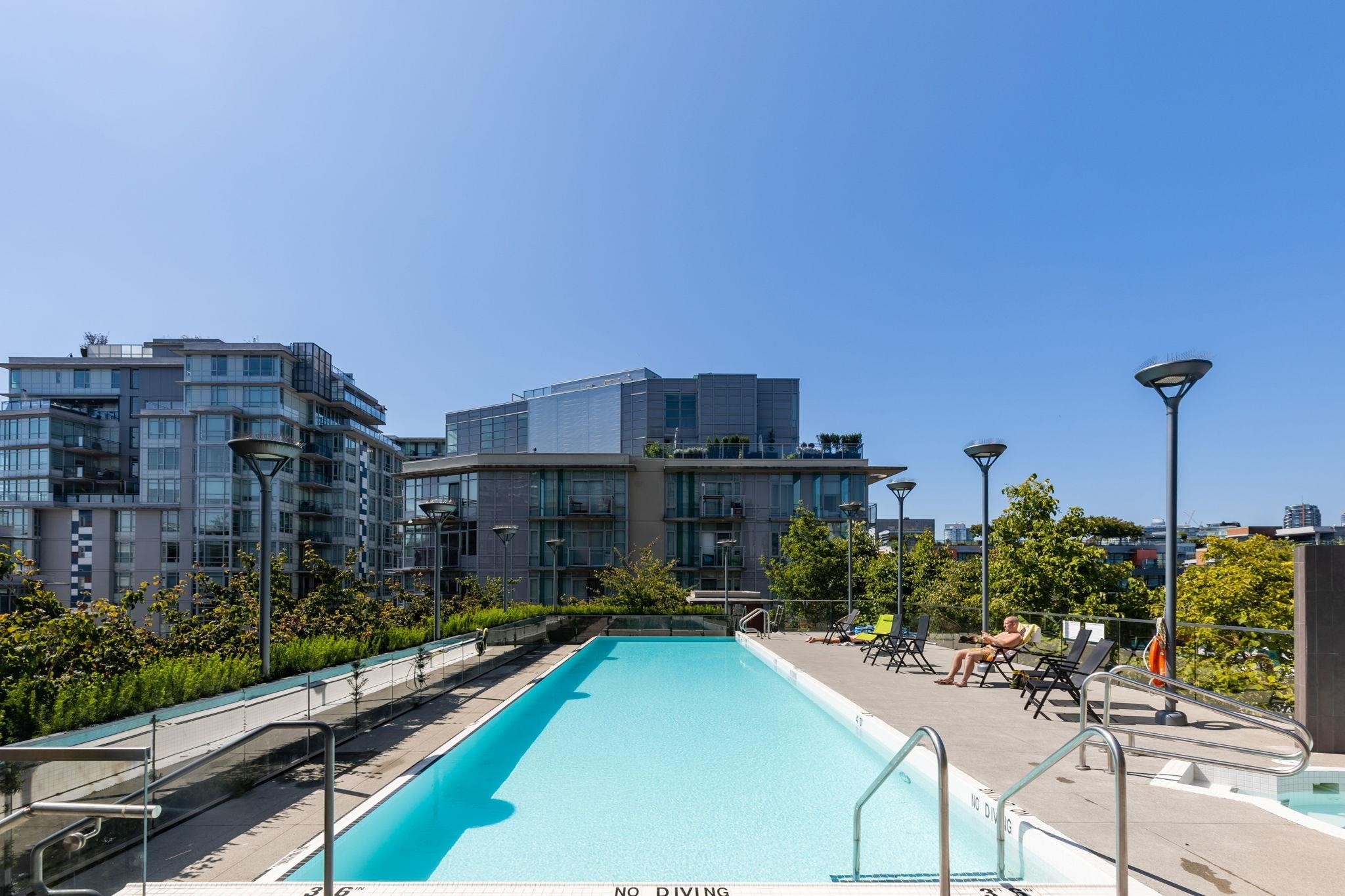 62 1St Avenue W, Vancouver, BC