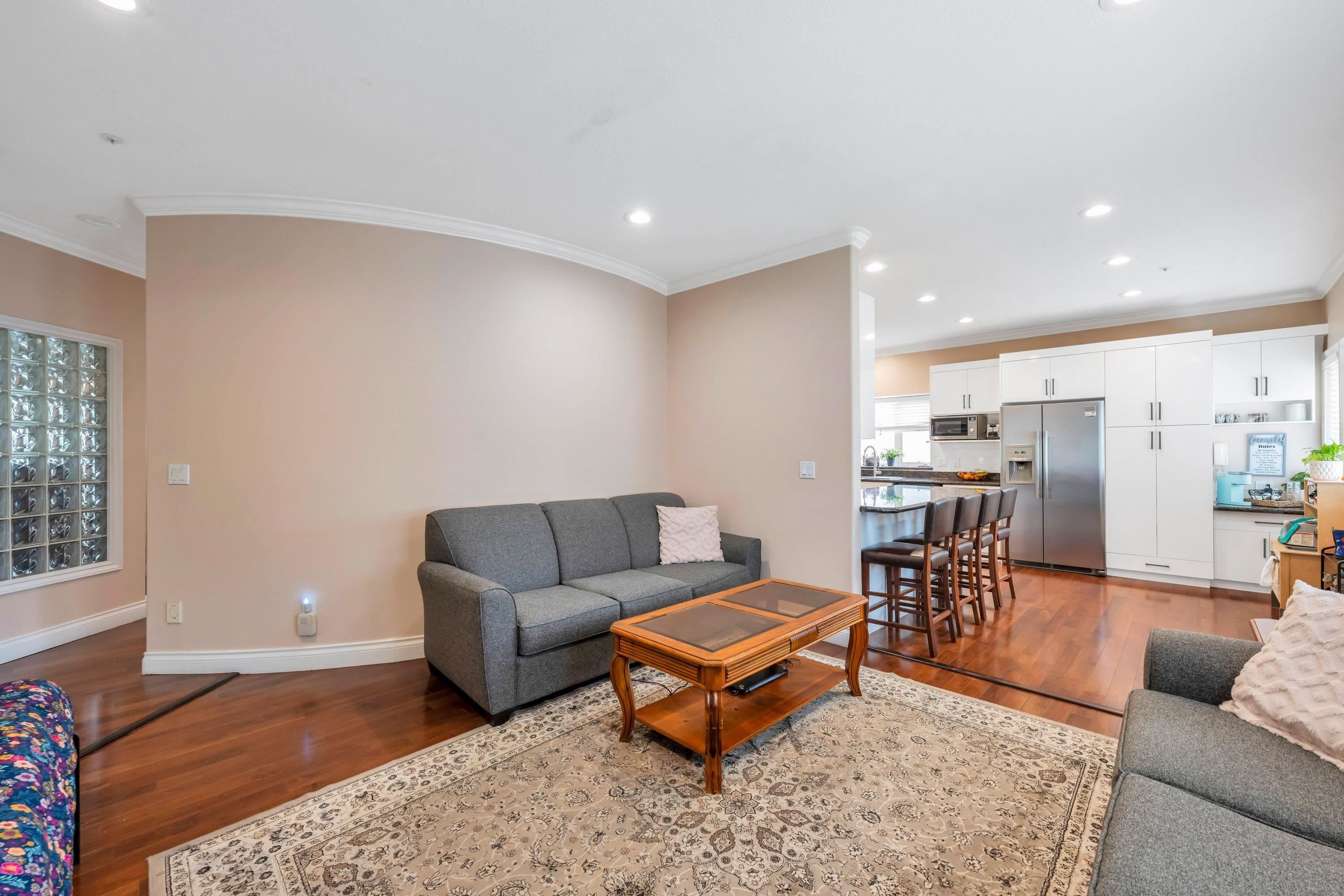 6271 Arlington Street, Vancouver, BC
