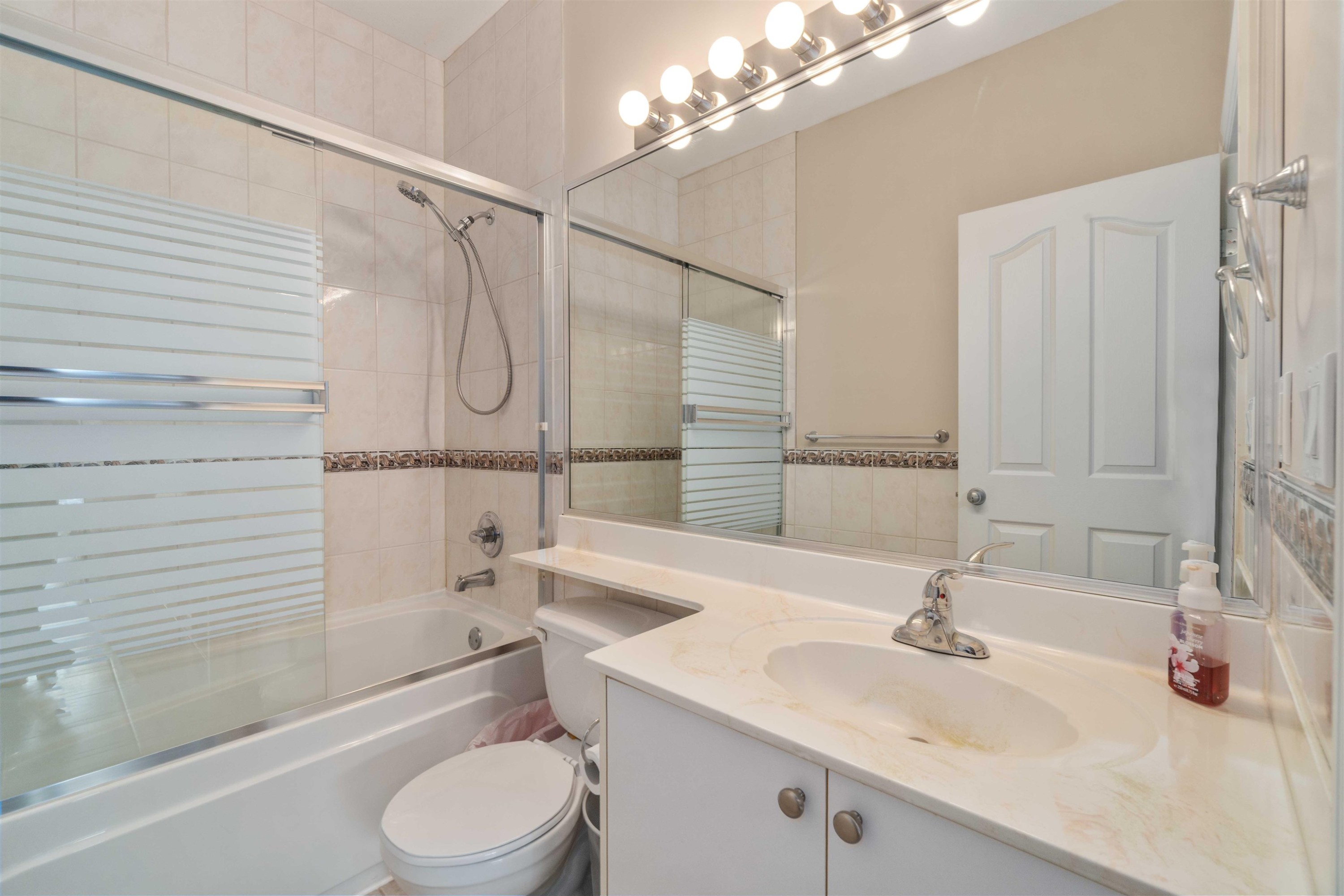 4292 Parker Street, Burnaby, BC
