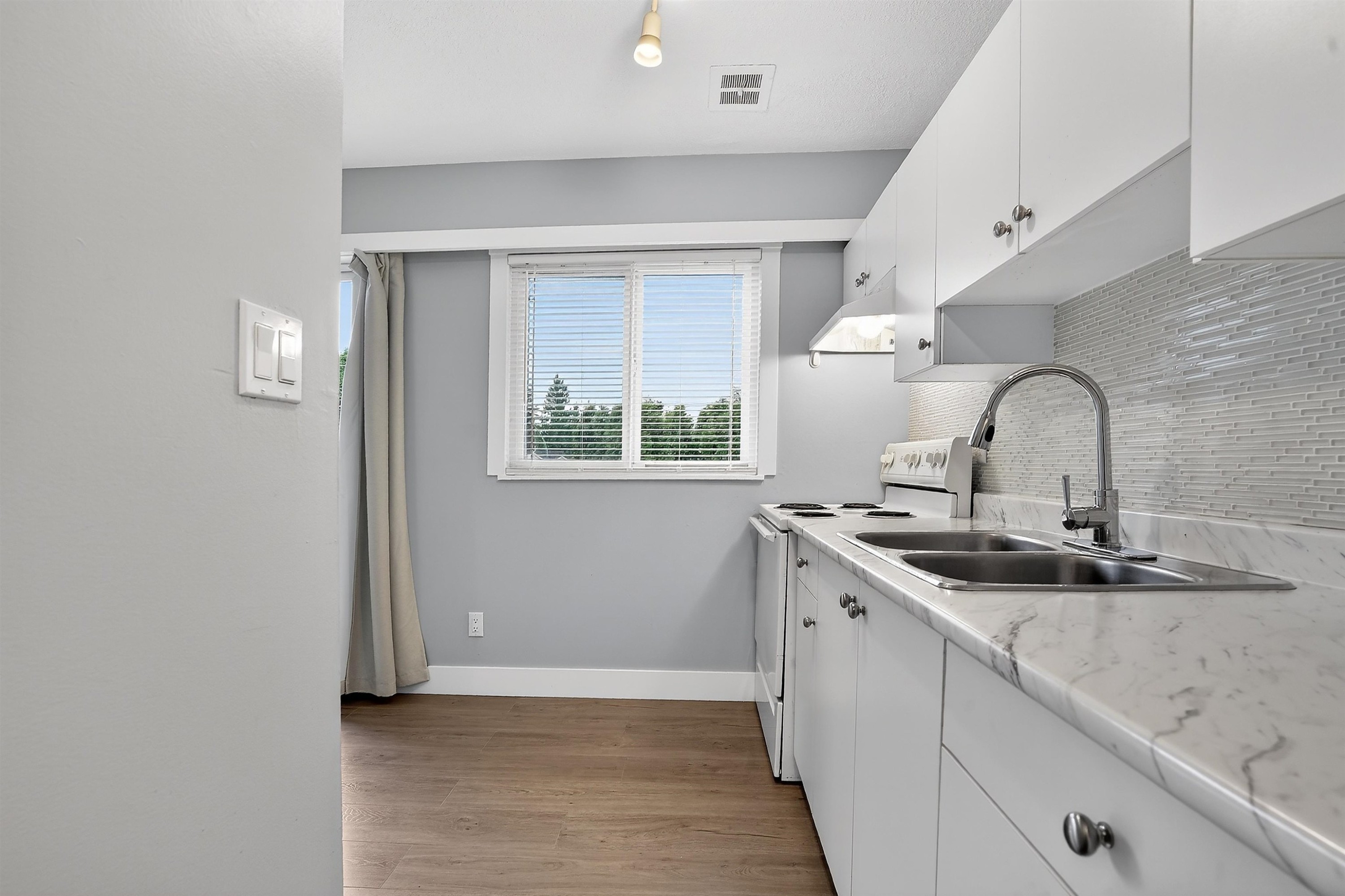 18-21555 Dewdney Trunk Road, Maple Ridge, BC