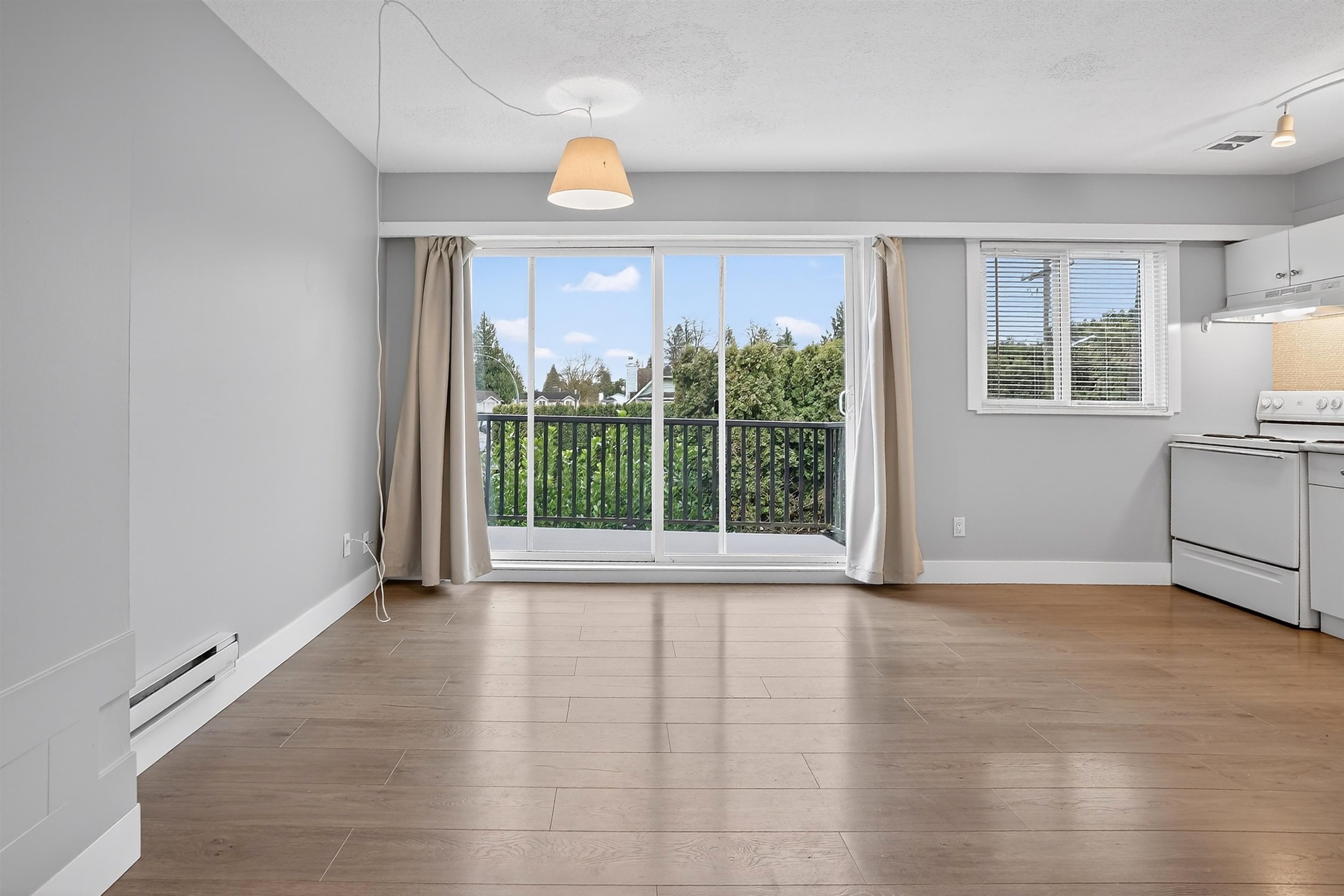 18-21555 Dewdney Trunk Road, Maple Ridge, BC