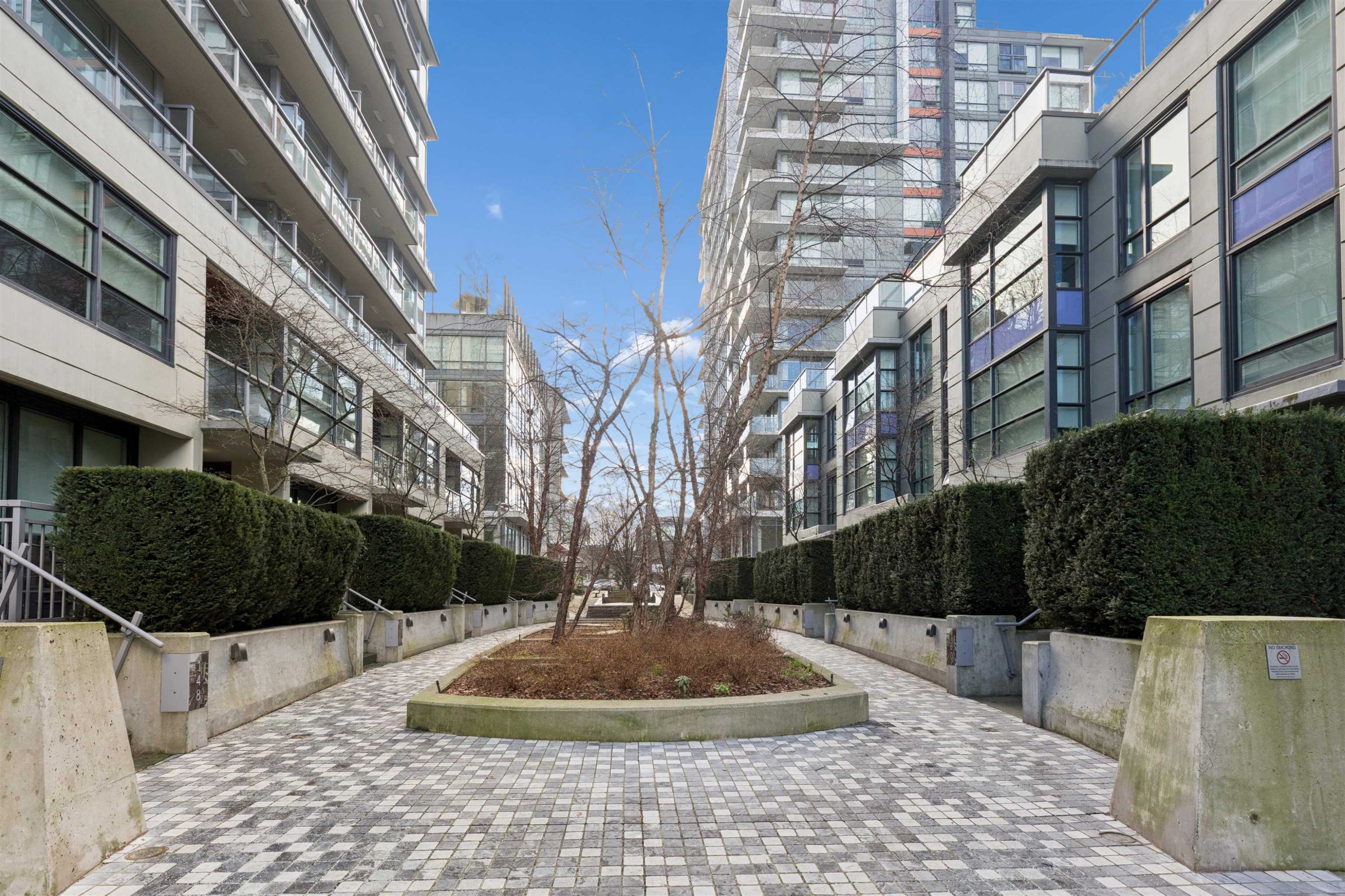 156 1St Avenue W, Vancouver, BC