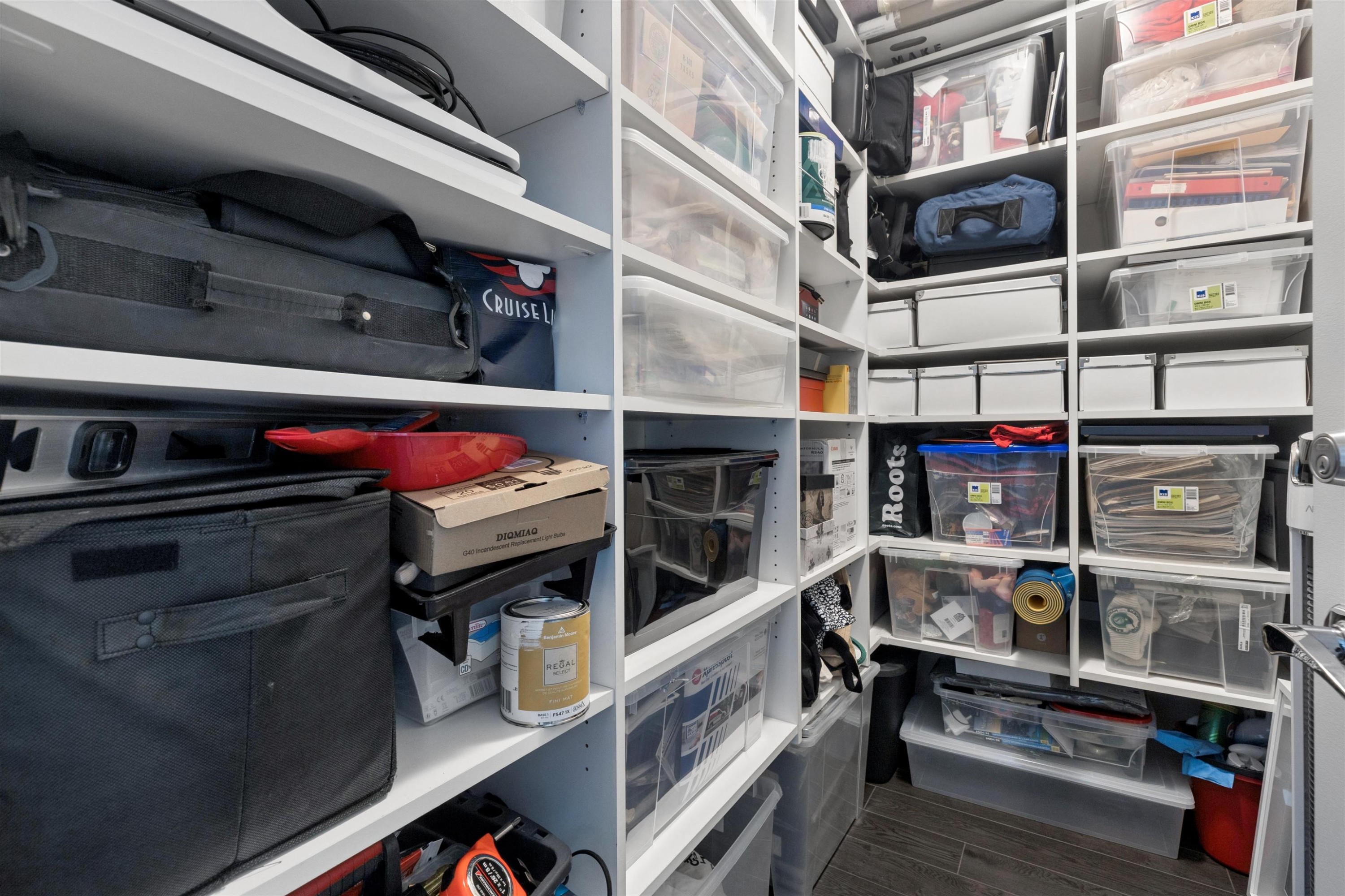 156 1St Avenue W, Vancouver, BC