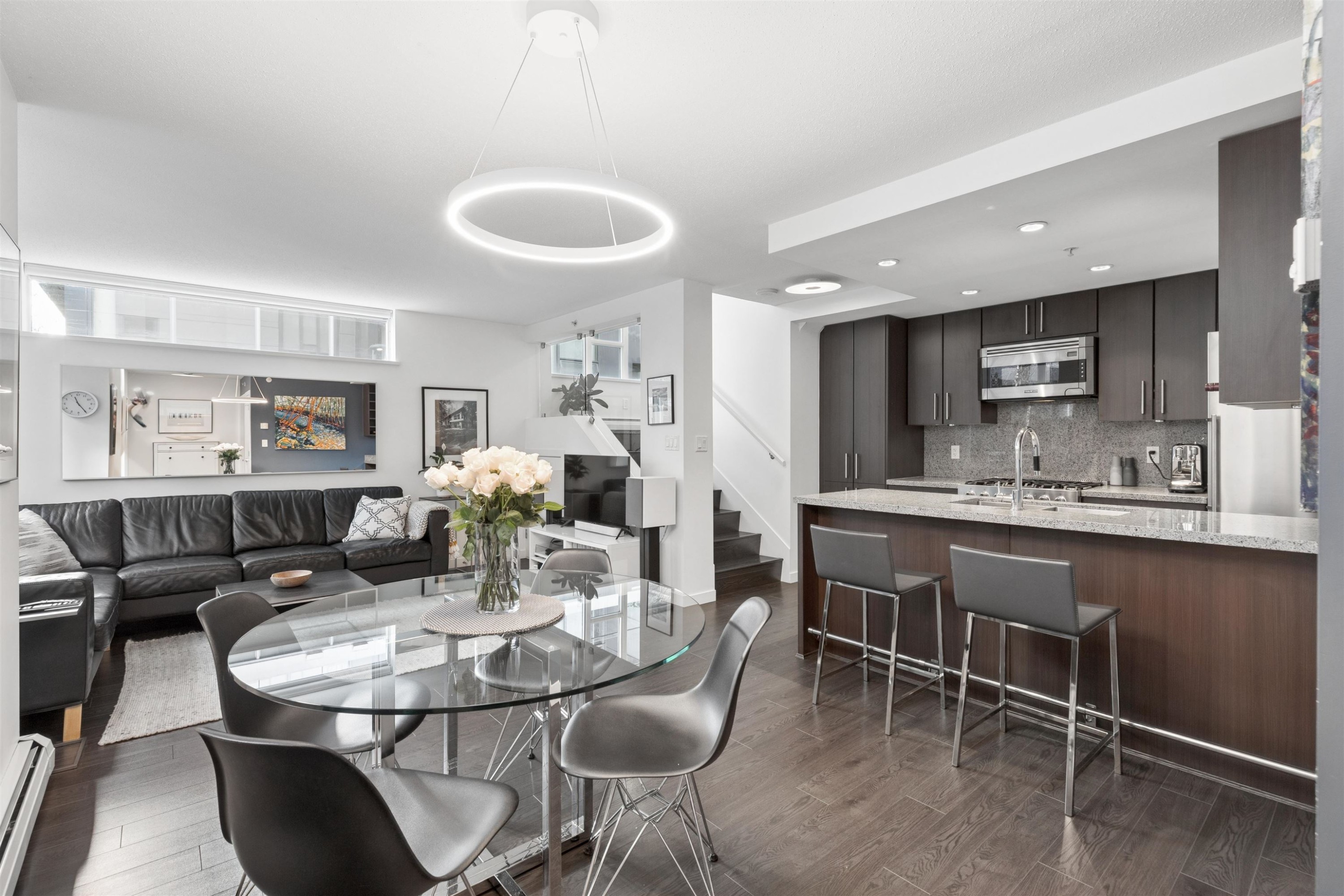 156 1St Avenue W, Vancouver, BC