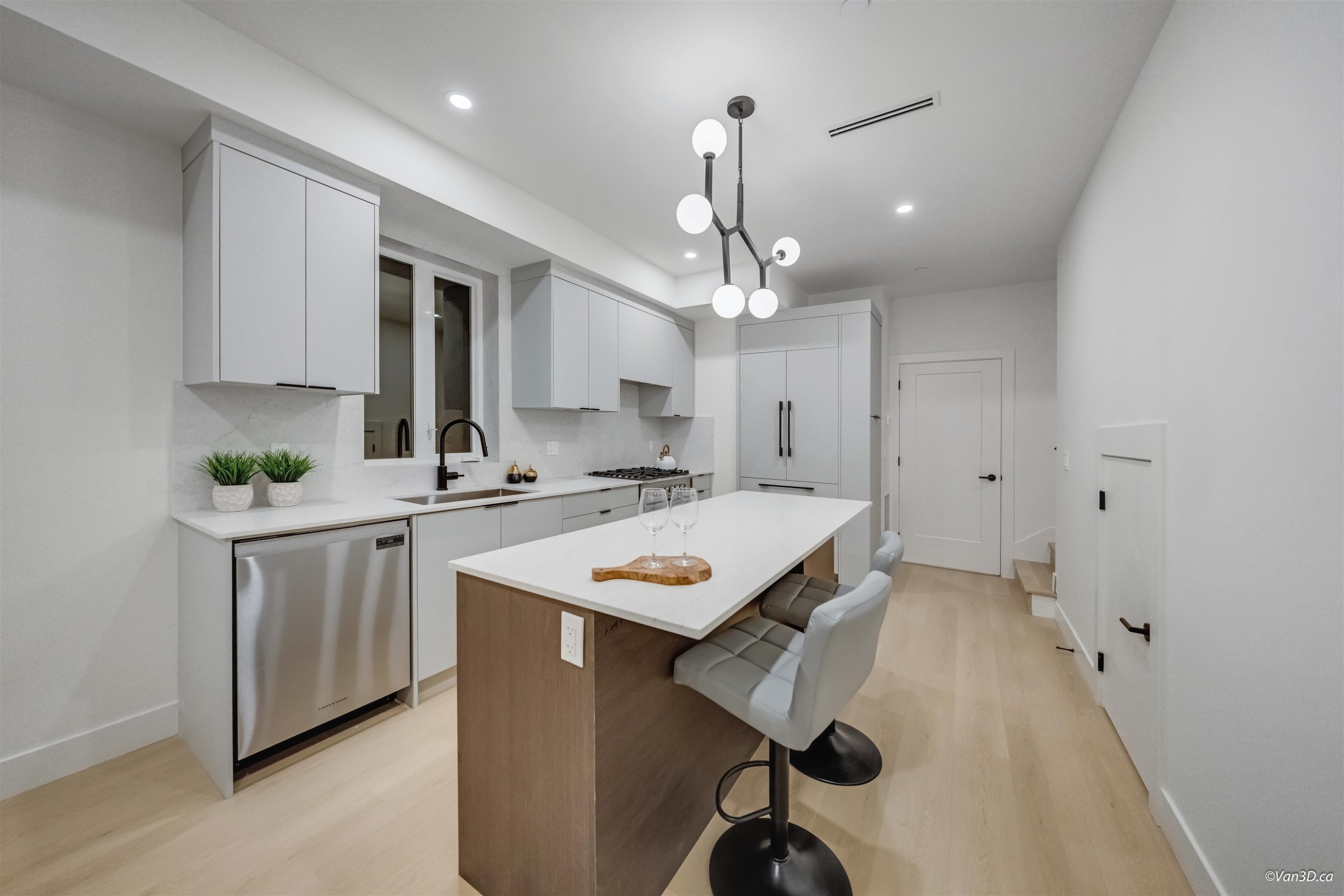 6728 Heather Street, Vancouver, BC