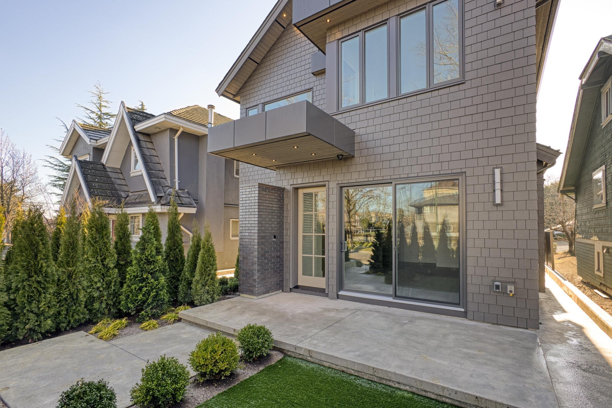 2380 5Th Avenue E, Vancouver, BC