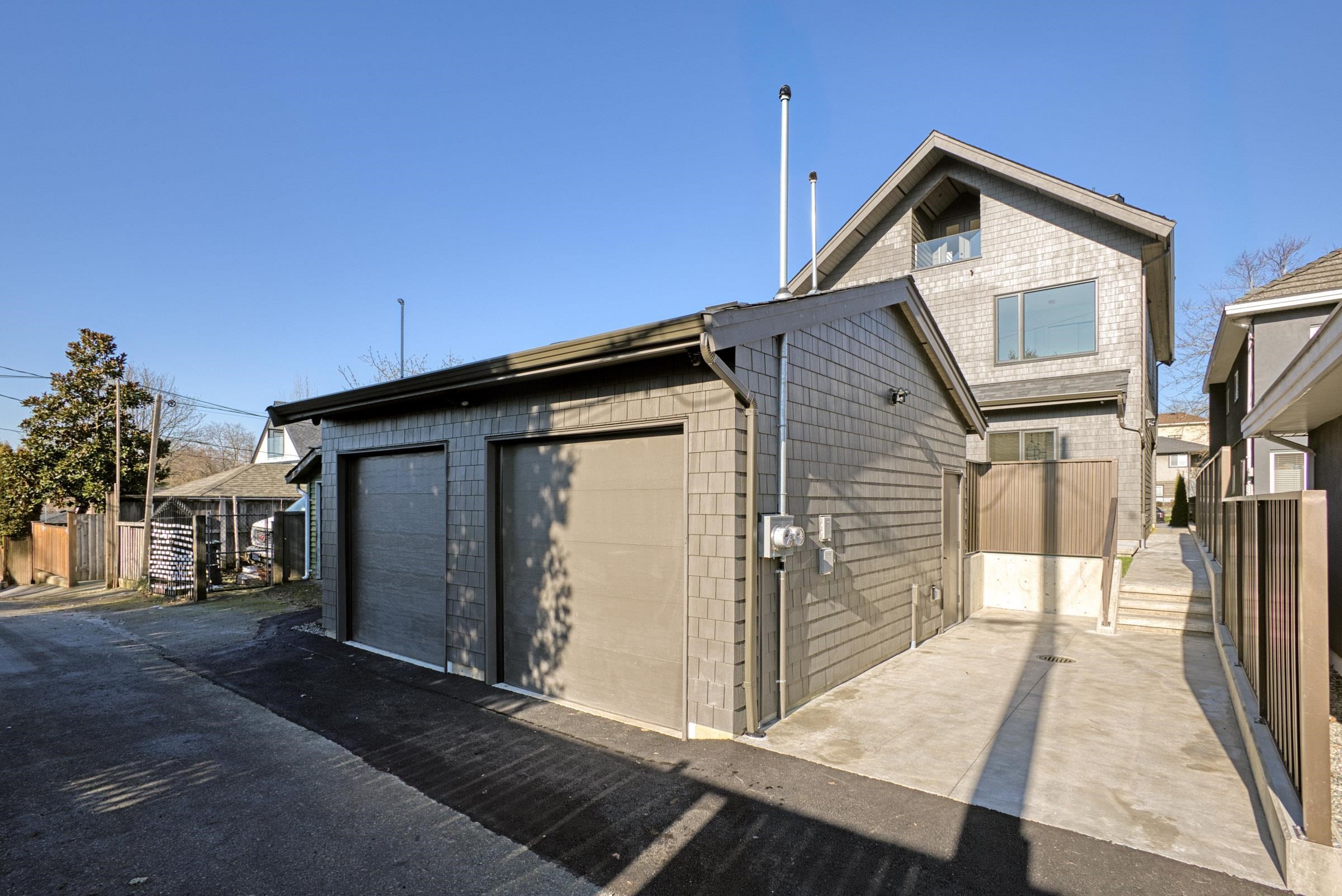 2380 5Th Avenue E, Vancouver, BC