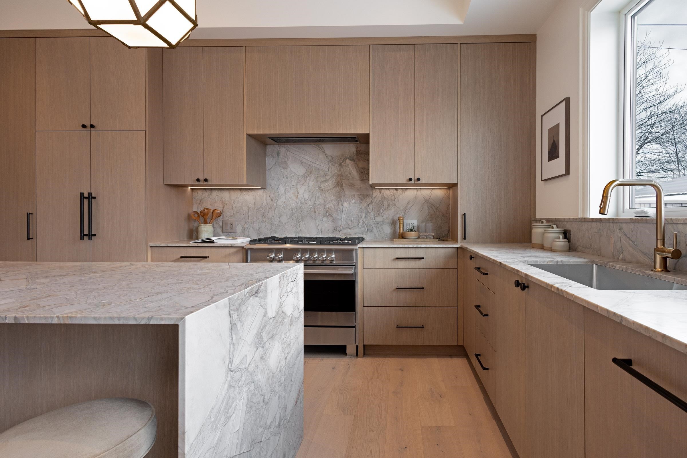 2382 5Th Avenue E, Vancouver, BC