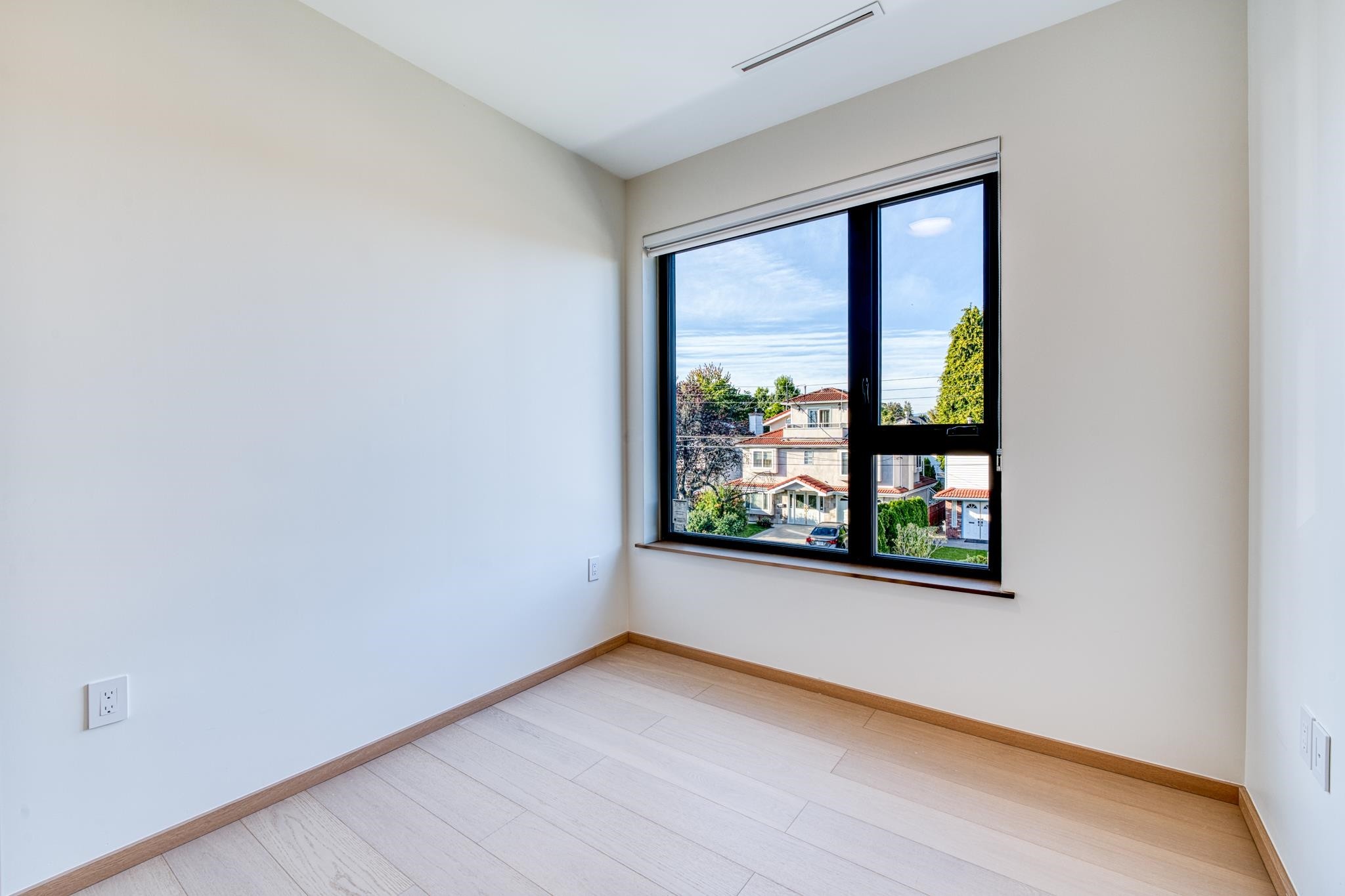 2-968 55Th Avenue E, Vancouver, BC