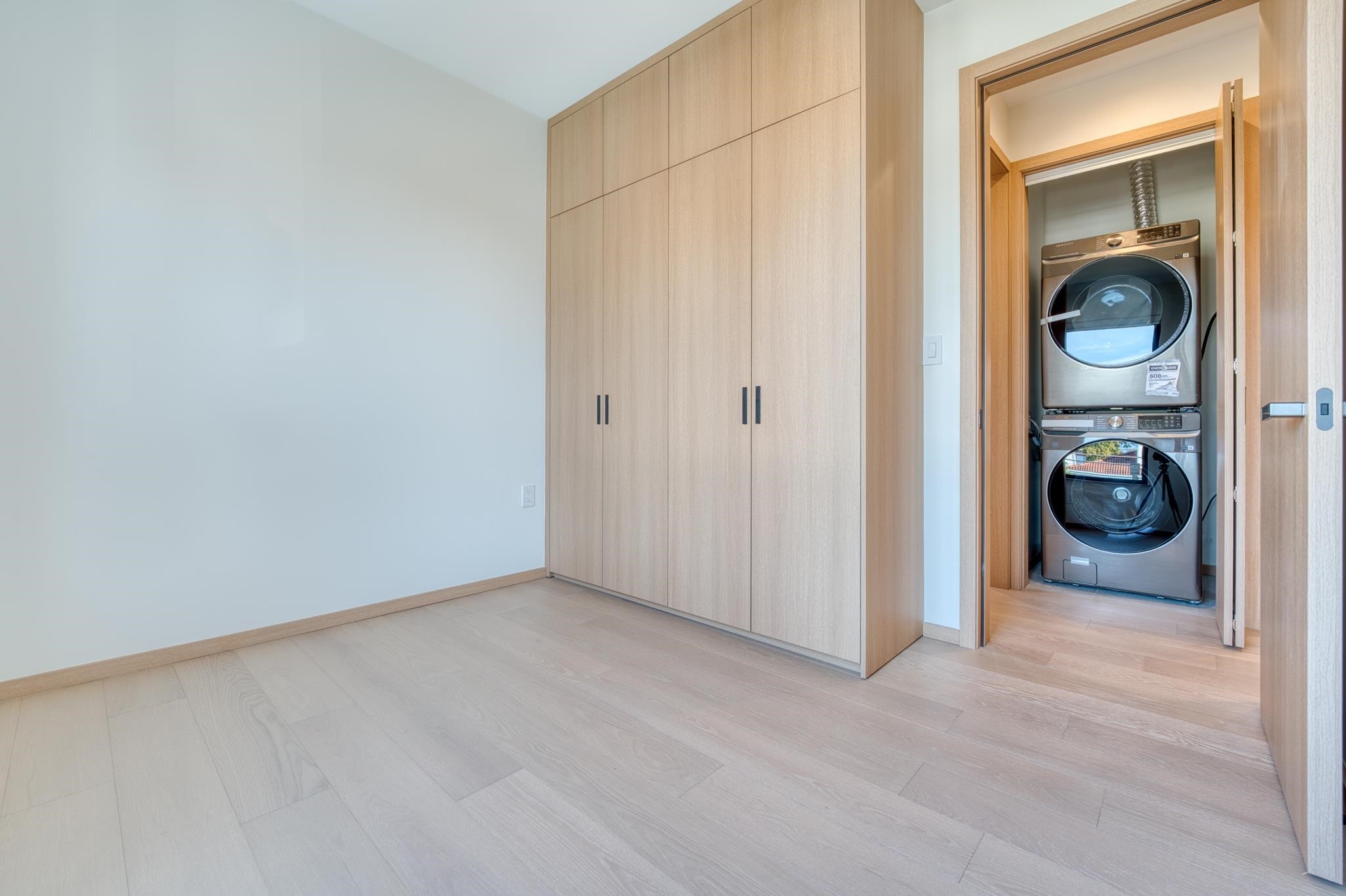 2-968 55Th Avenue E, Vancouver, BC