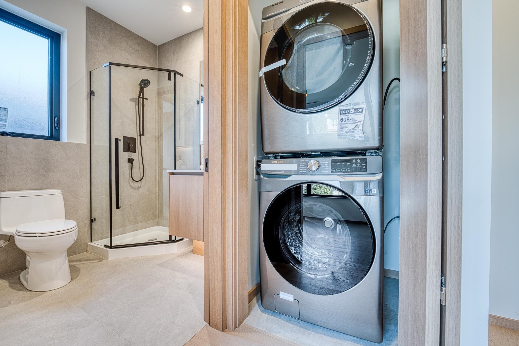 2-968 55Th Avenue E, Vancouver, BC