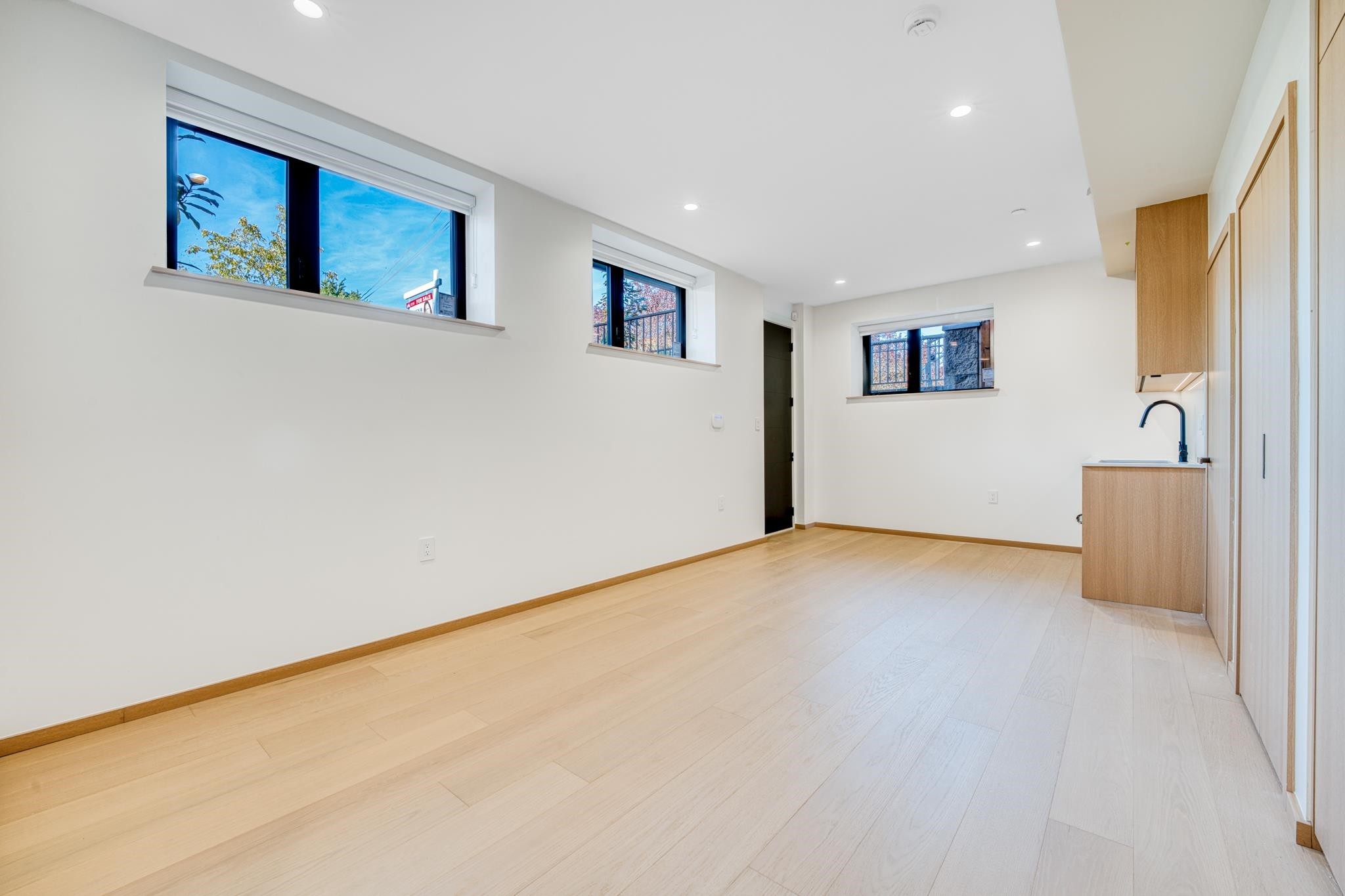 2-968 55Th Avenue E, Vancouver, BC