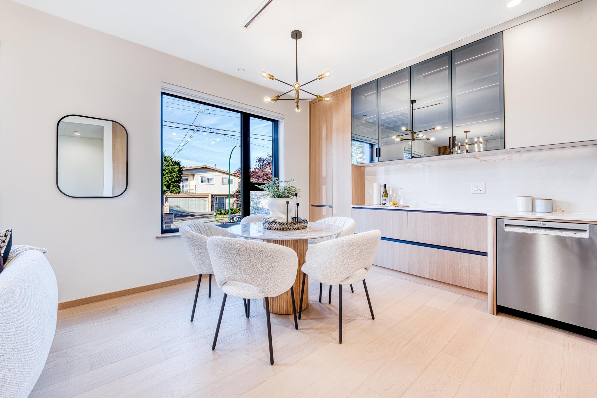 2-968 55Th Avenue E, Vancouver, BC