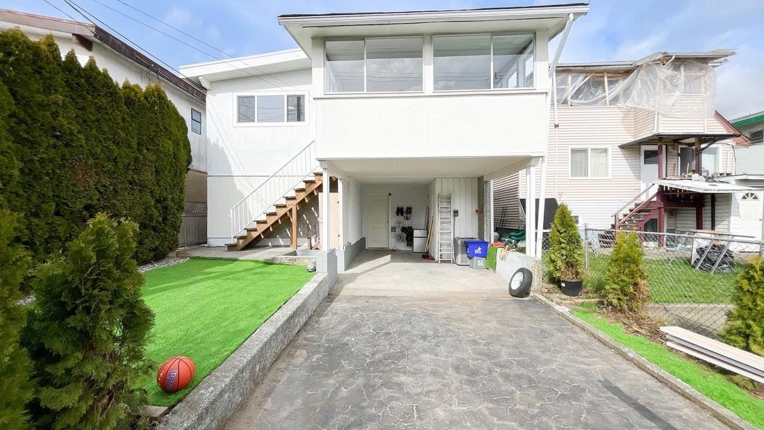 320 57Th Avenue E, Vancouver, BC