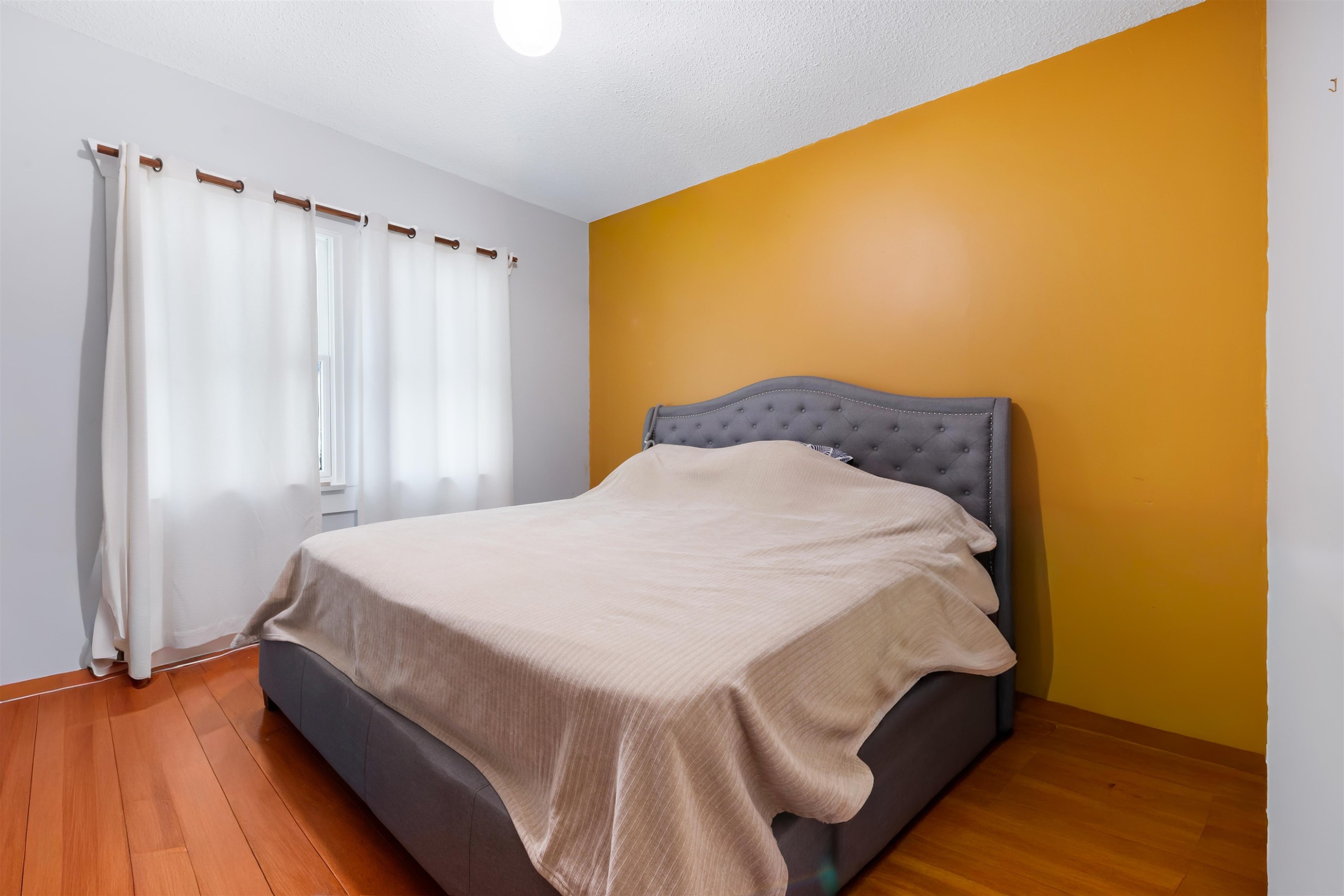 2675 Dundas Street, Vancouver, BC