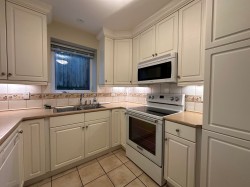 35X 14th Avenue W Vancouver, BC V5Y 1X4