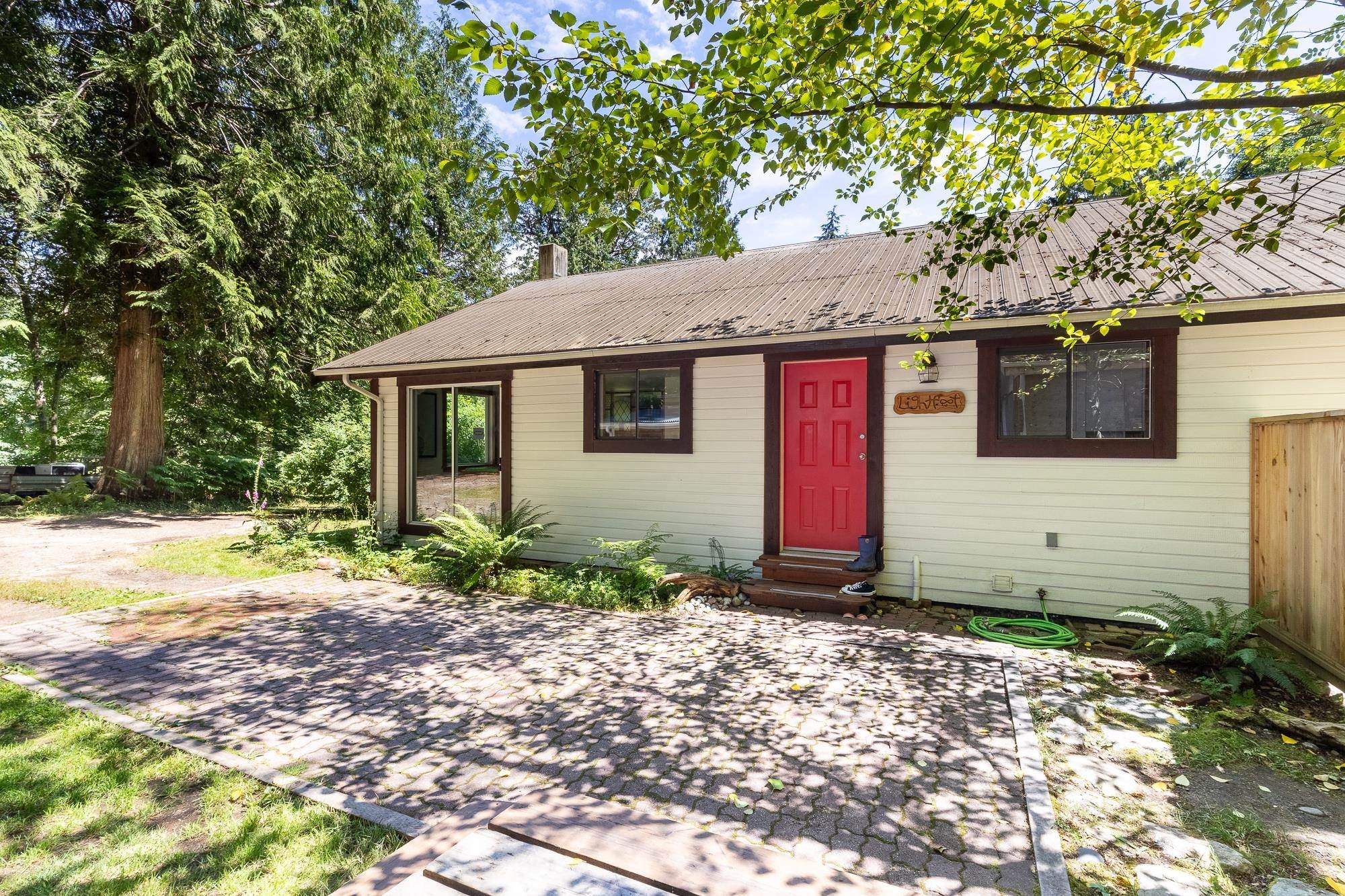 6121 Golf Course Road, Sechelt, BC