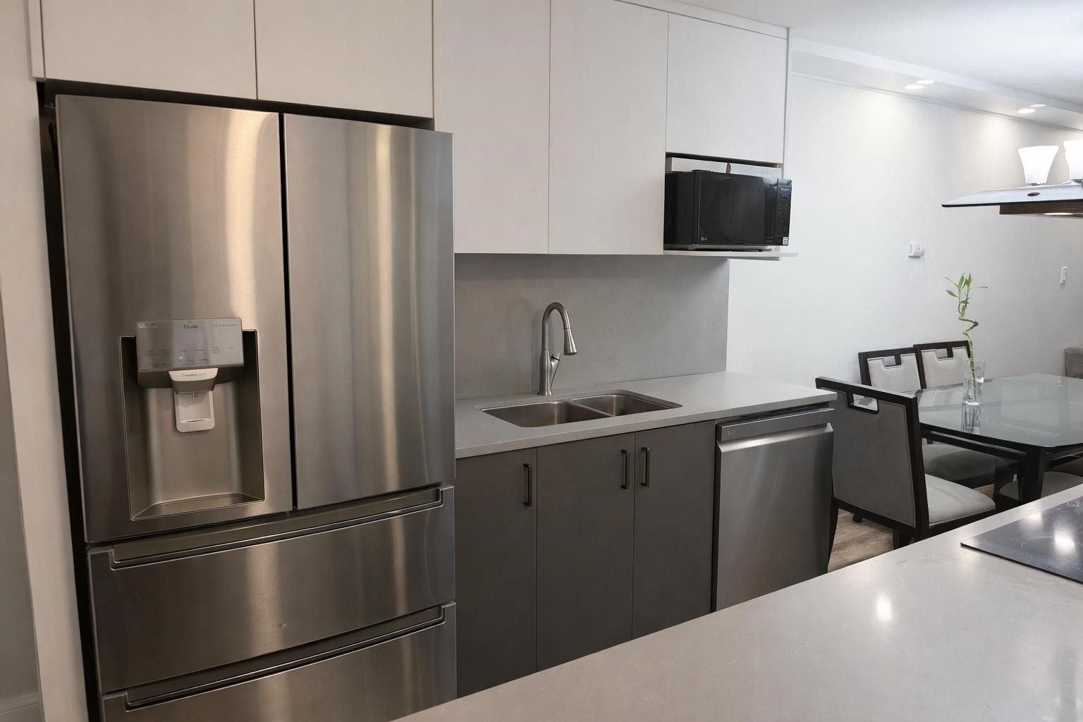 705-2012 Fullerton Avenue, North Vancouver, BC