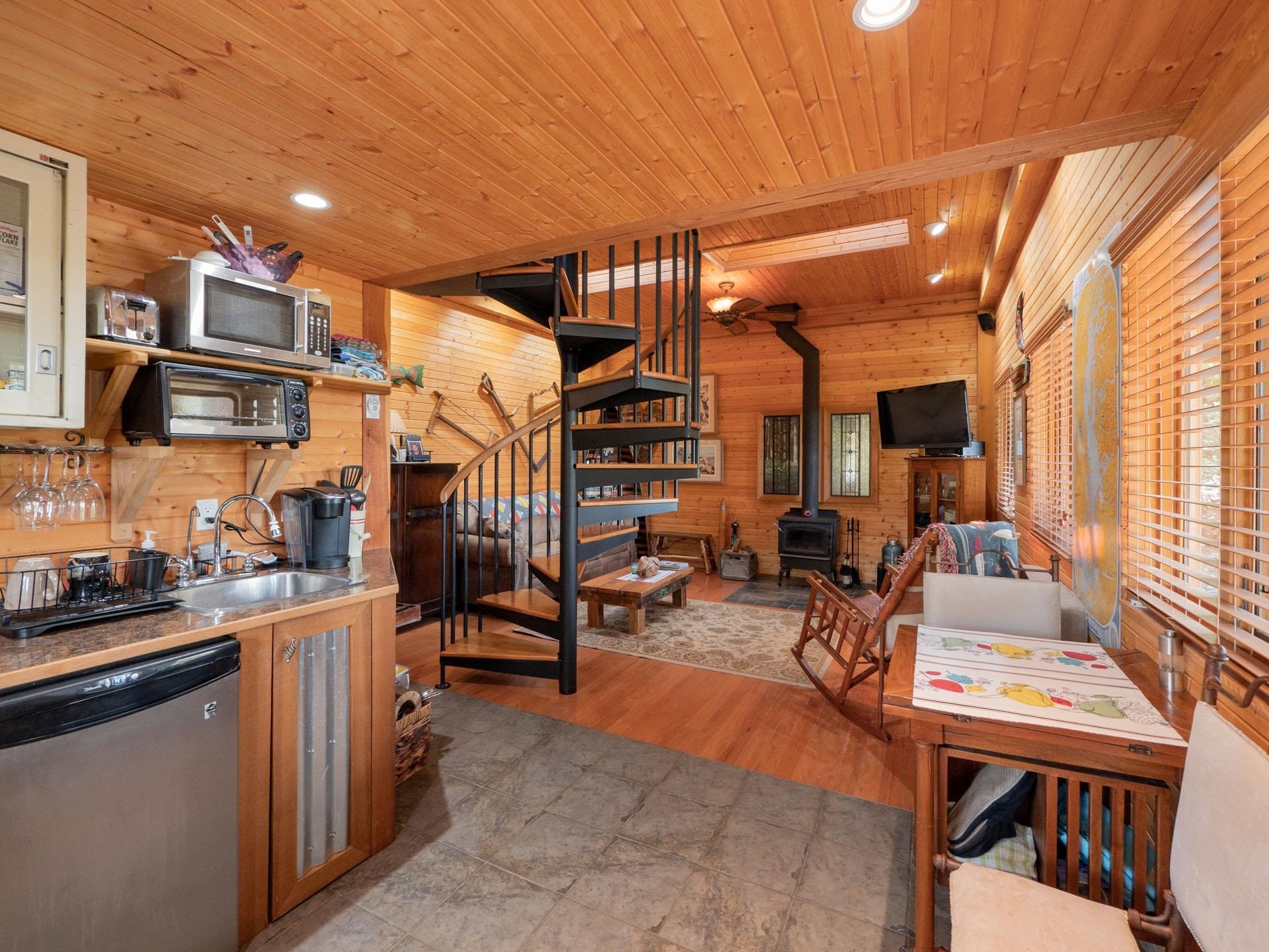 9305 Stephens Way, Halfmoon Bay, BC