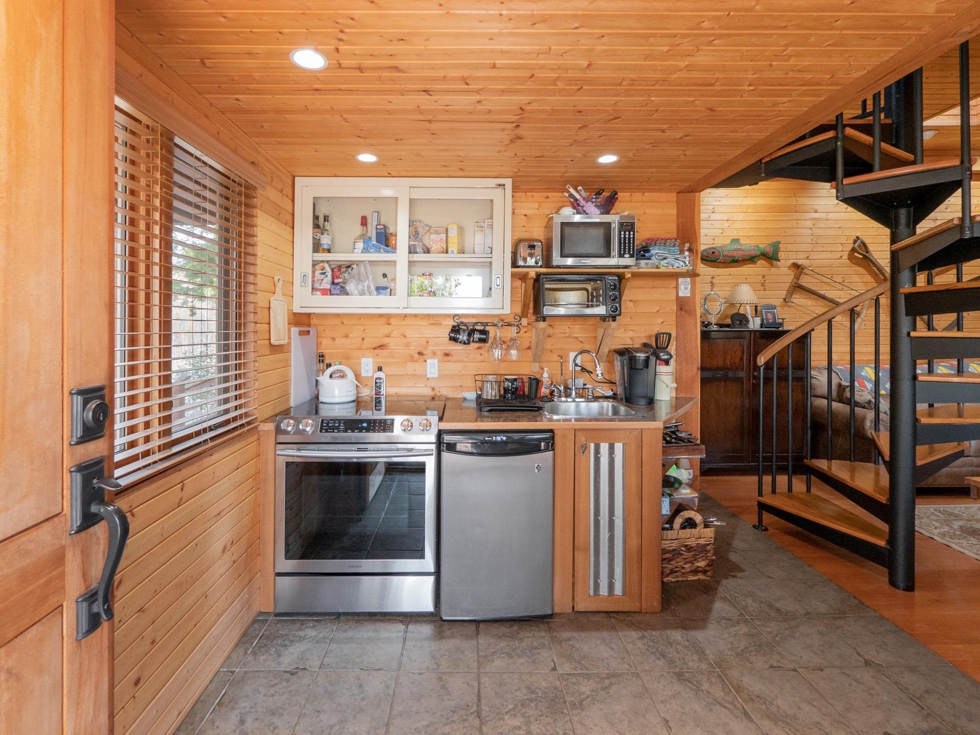 9305 Stephens Way, Halfmoon Bay, BC