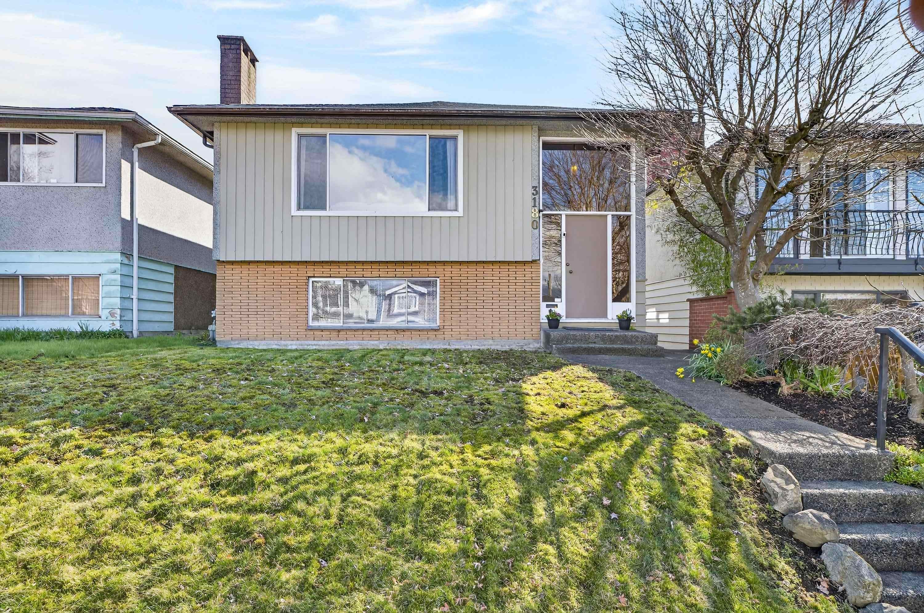 3180 3Rd Avenue E, Vancouver, BC